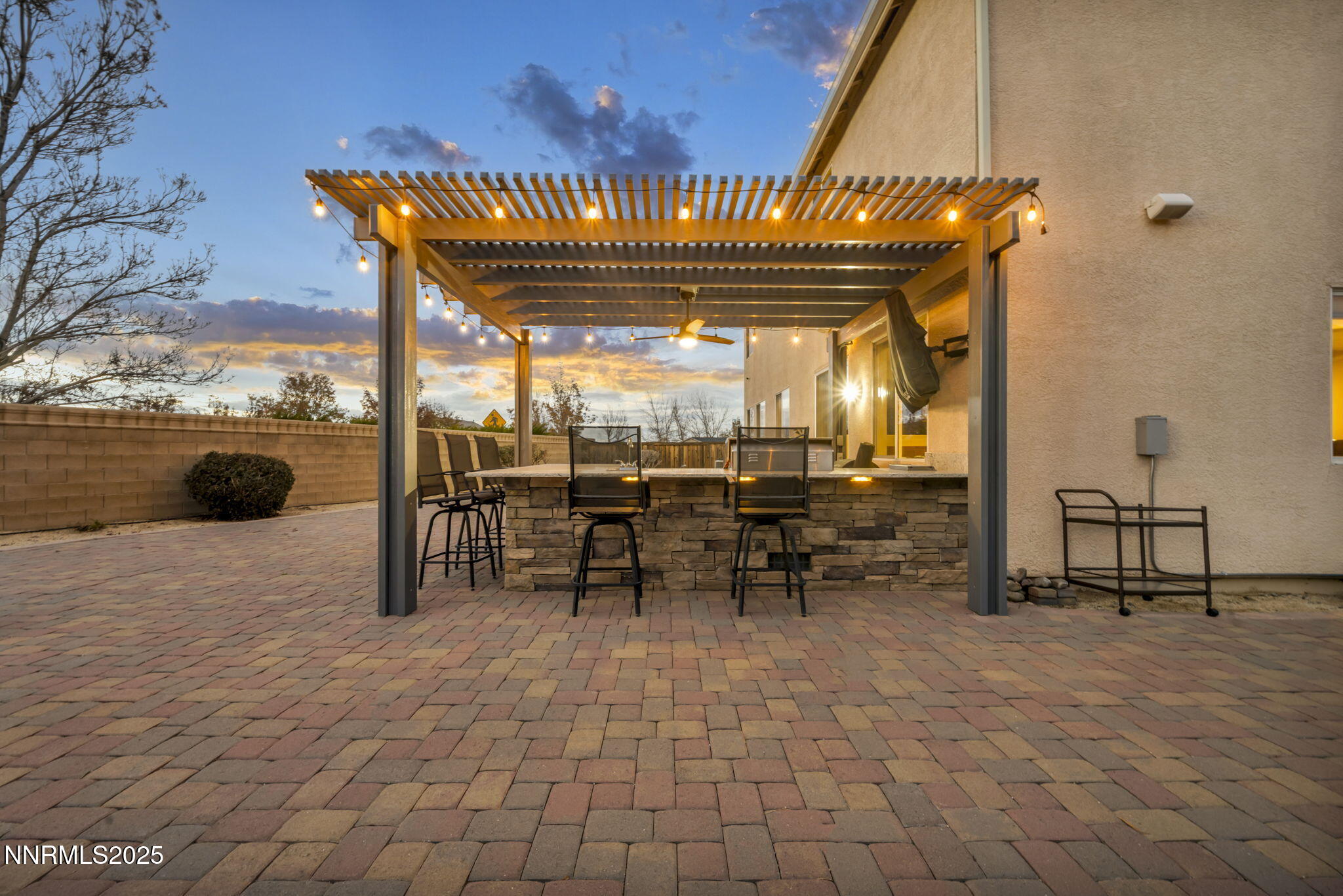 7-web-or-mls-11375-messina-way