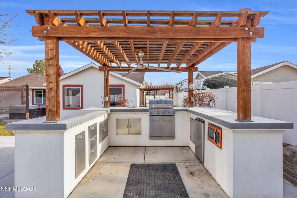 Photo of 1370 White Bluffs Circle, Fernley, NV 89408 (MLS # 250059179)