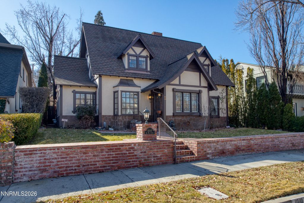 Photo of 1010 La Rue Avenue, Reno, NV 89509 (MLS # 260001434)