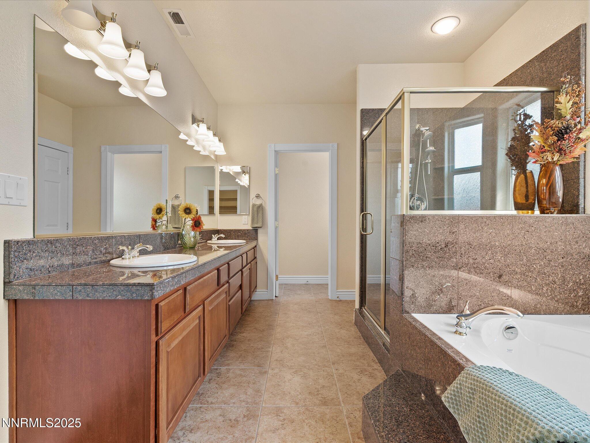 31-1383 Macenna Ln-130