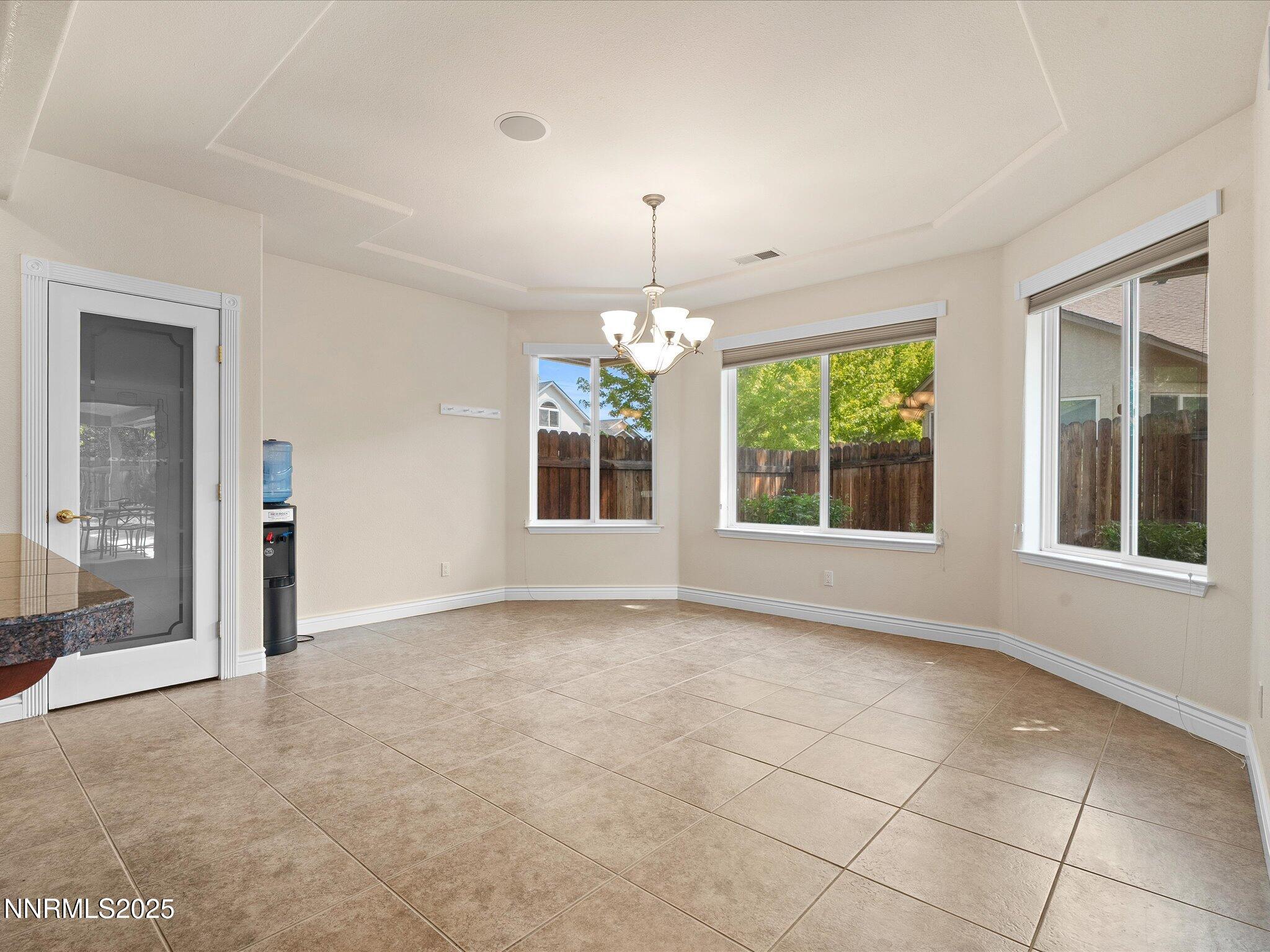 24-1383 Macenna Ln-123