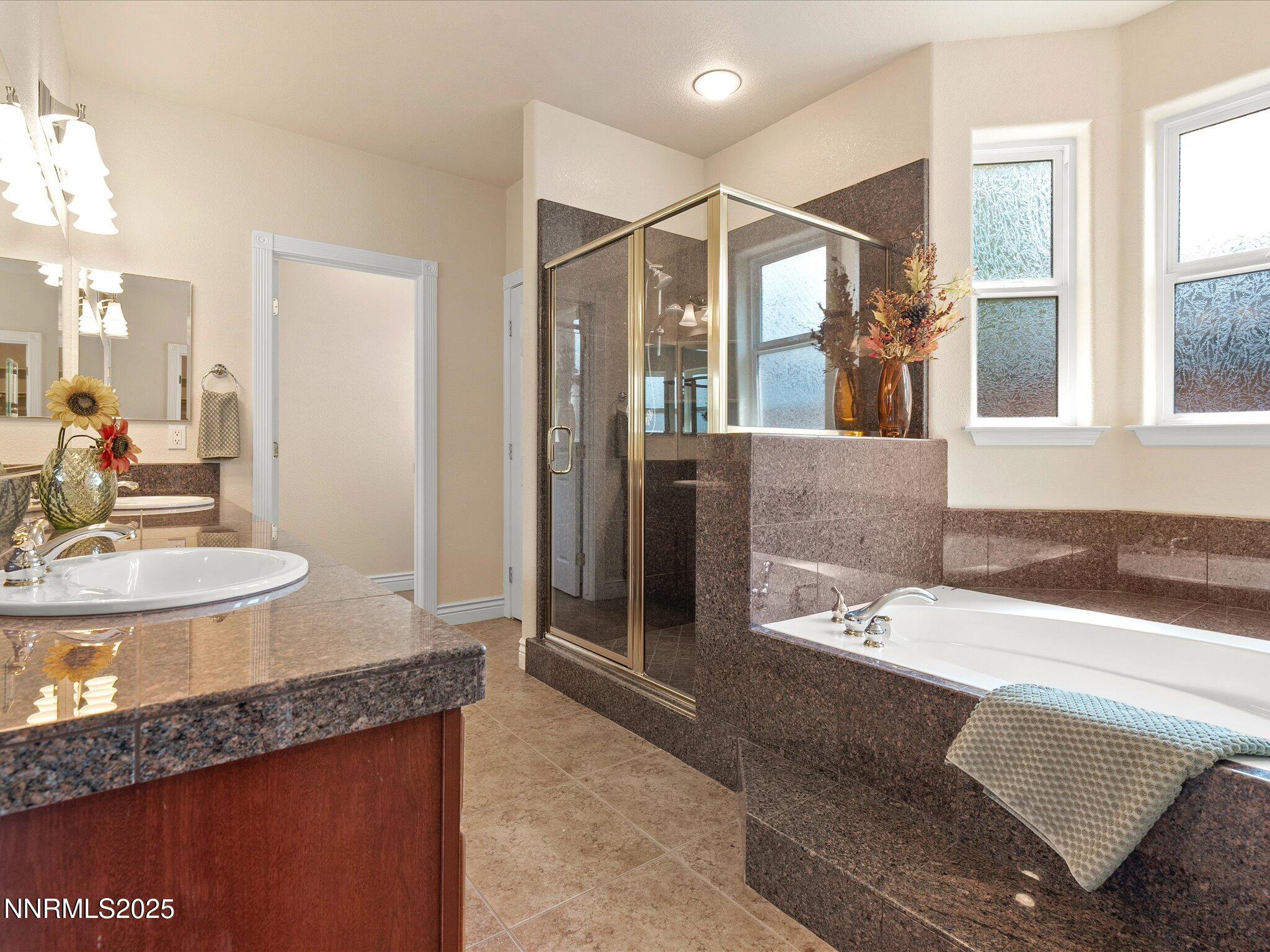 30-1383 Macenna Ln-129