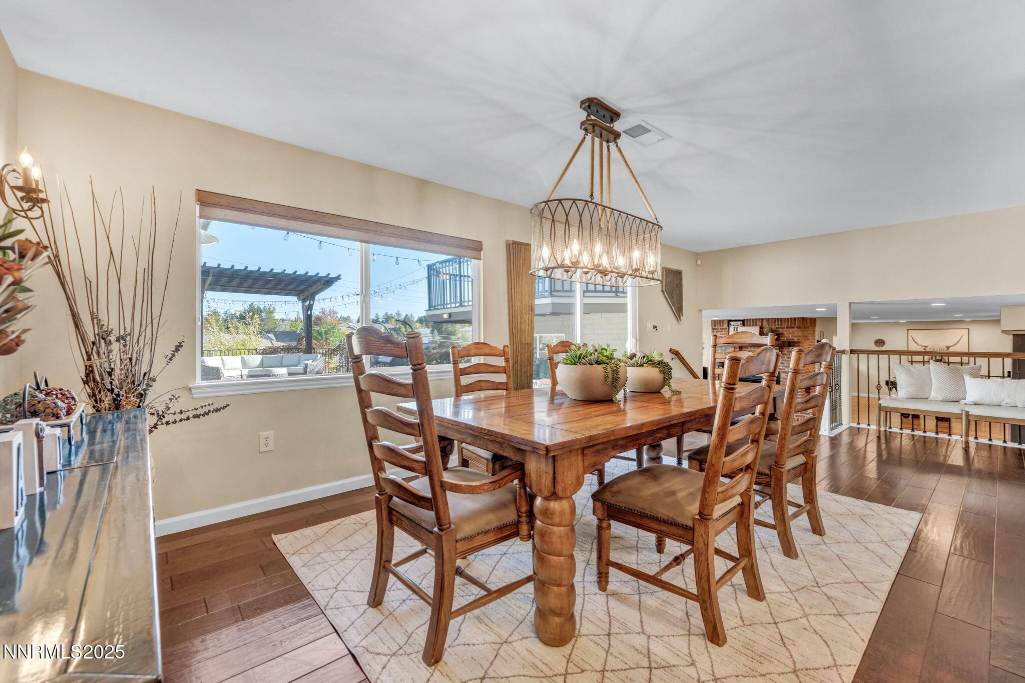 69-web-or-mls-2360-pioneer-dr