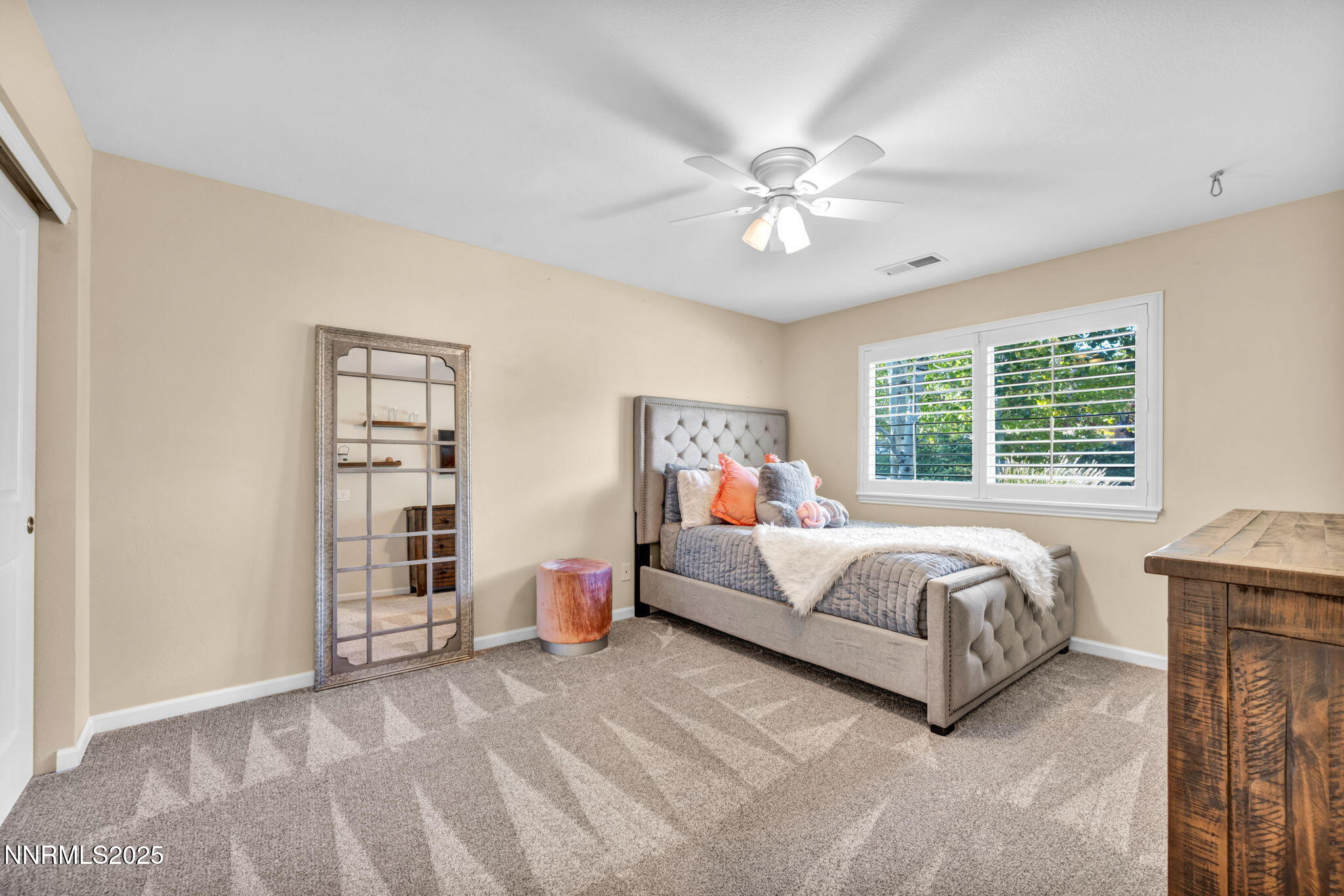 93-web-or-mls-2360-pioneer-dr