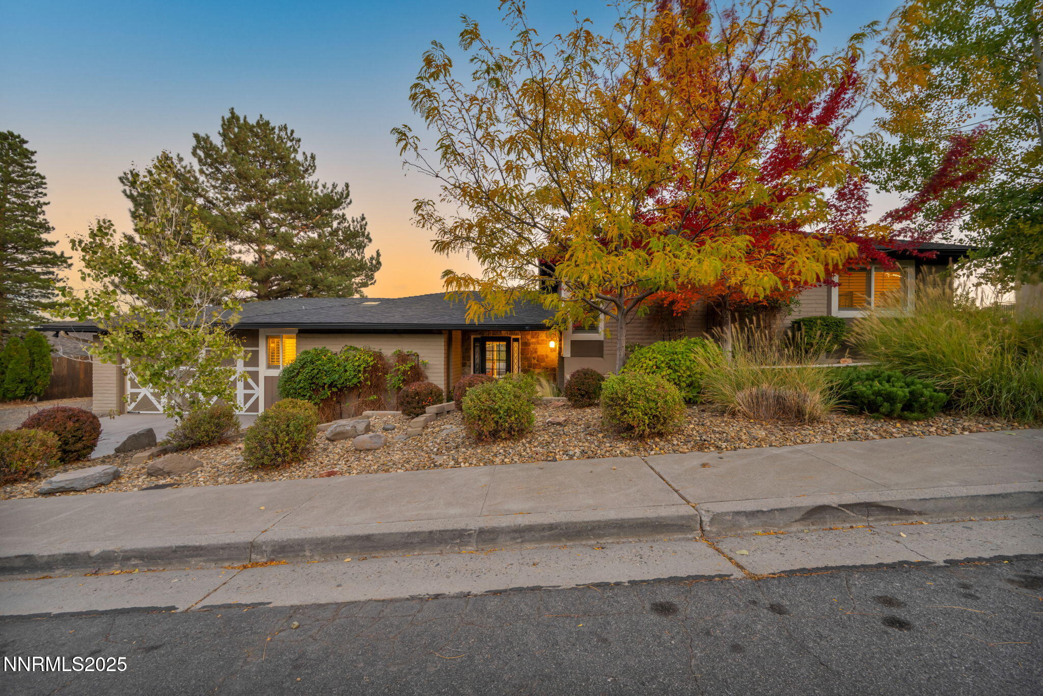 3-web-or-mls-2360-pioneer-dr