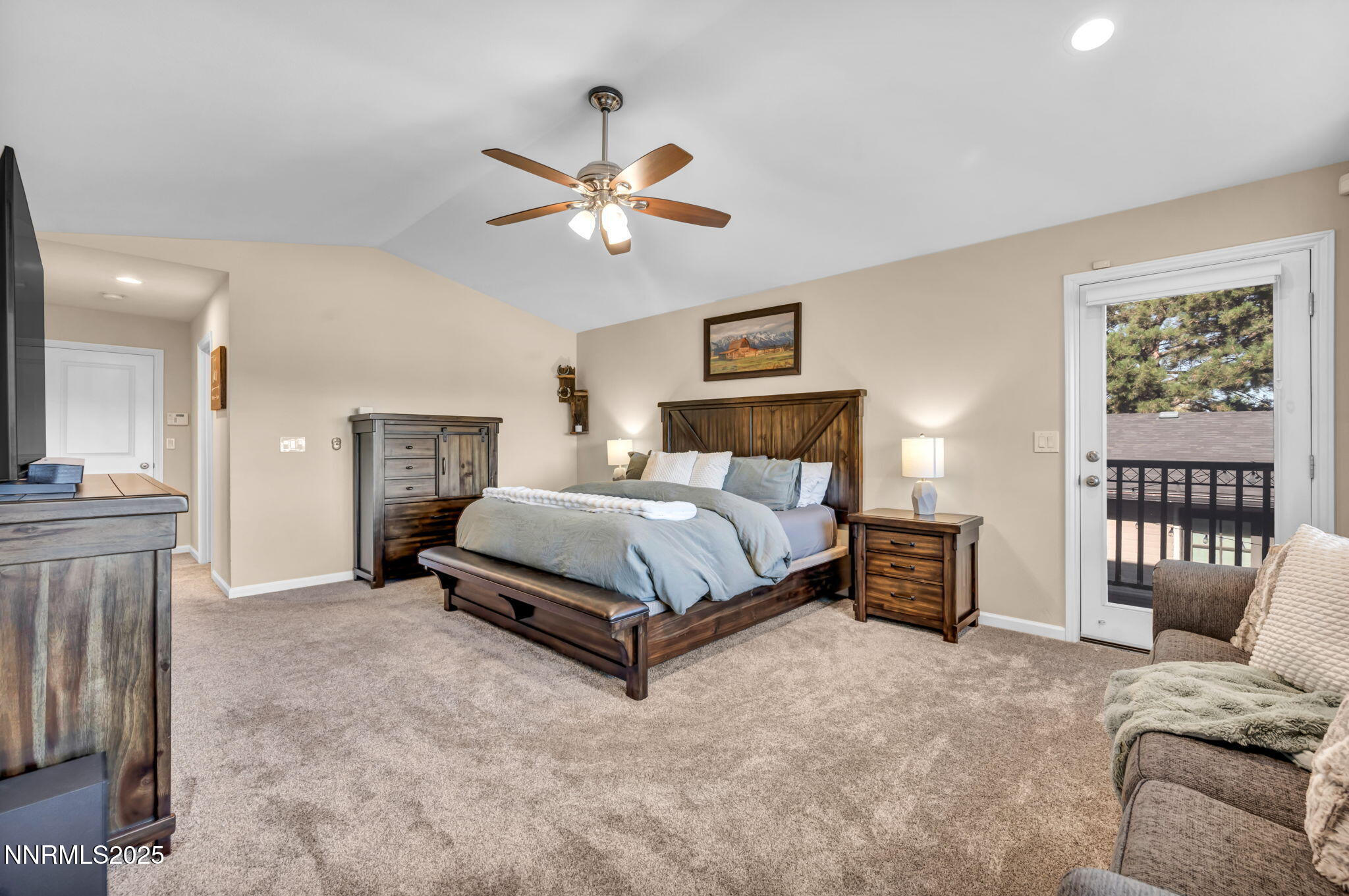 99-web-or-mls-2360-pioneer-dr