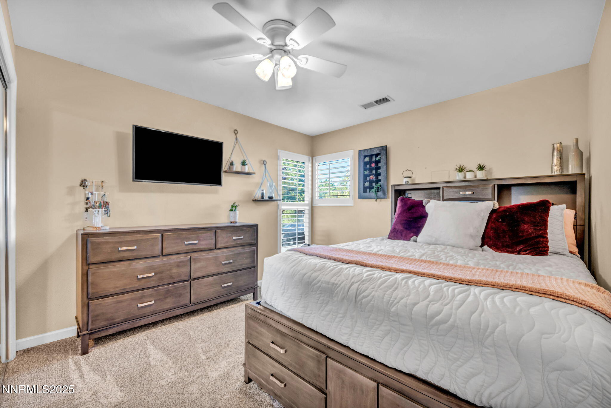 95-web-or-mls-2360-pioneer-dr