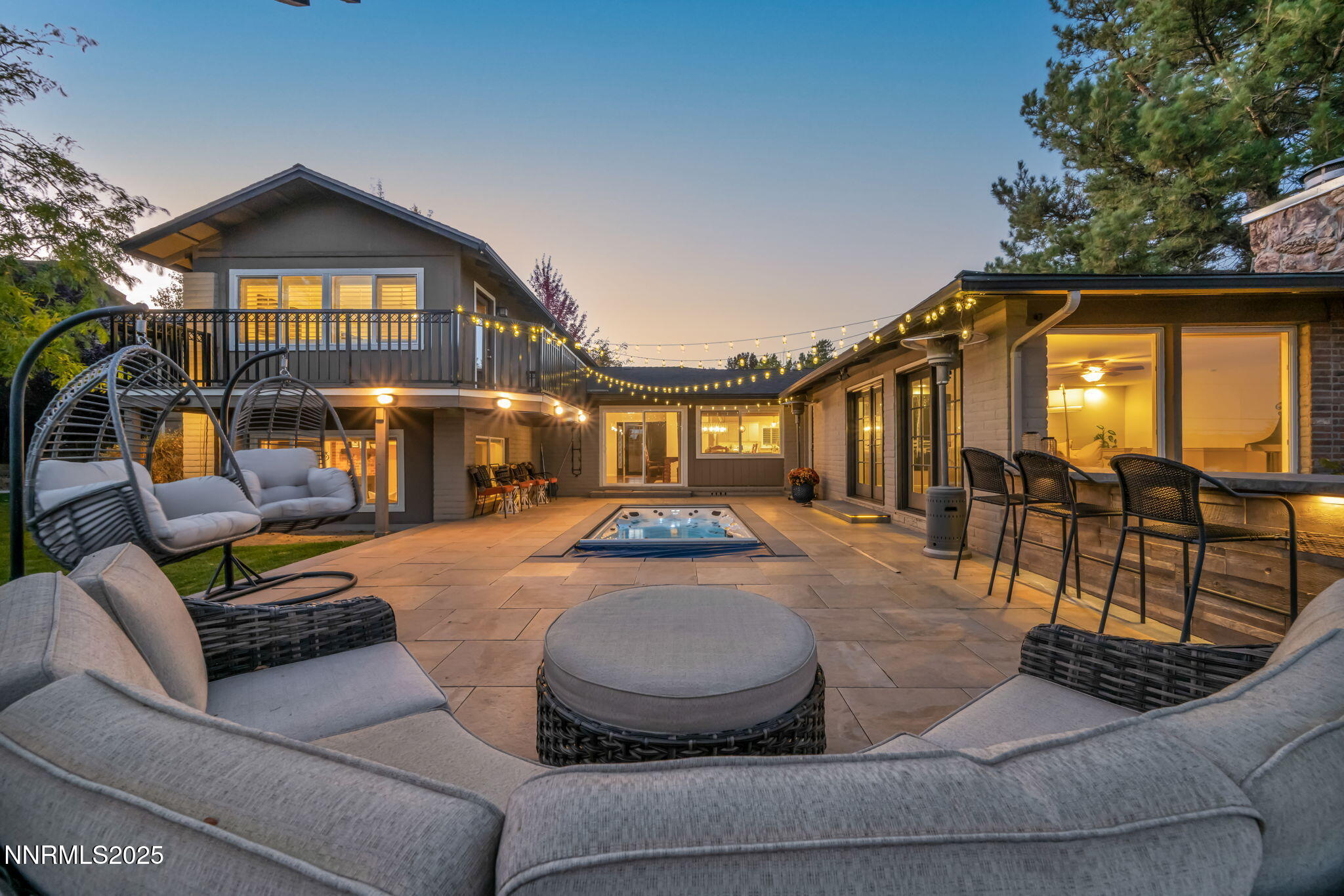 11-web-or-mls-2360-pioneer-dr