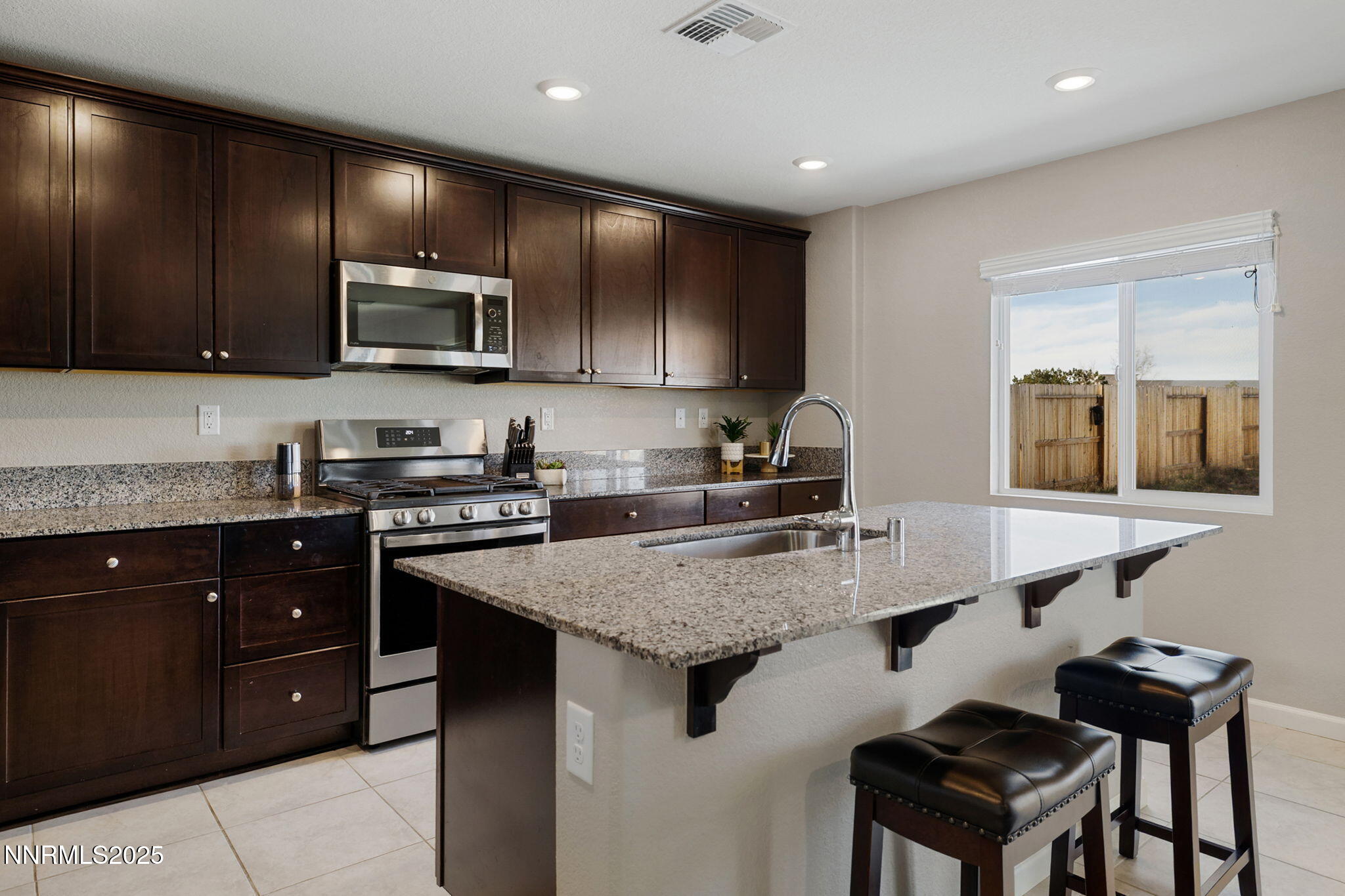 9-web-or-mls-9015 Quail Grove-10