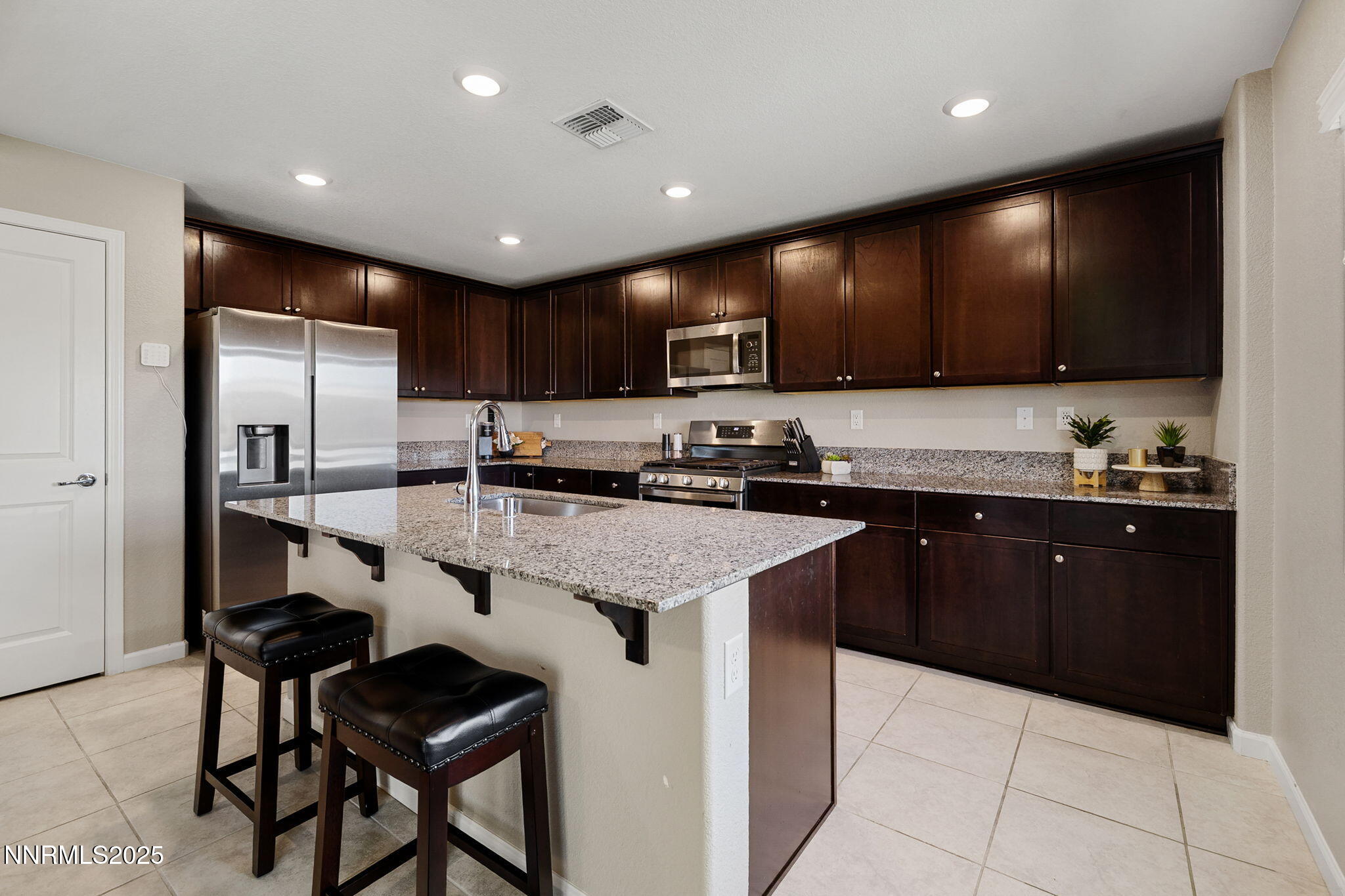 6-web-or-mls-9015 Quail Grove-7