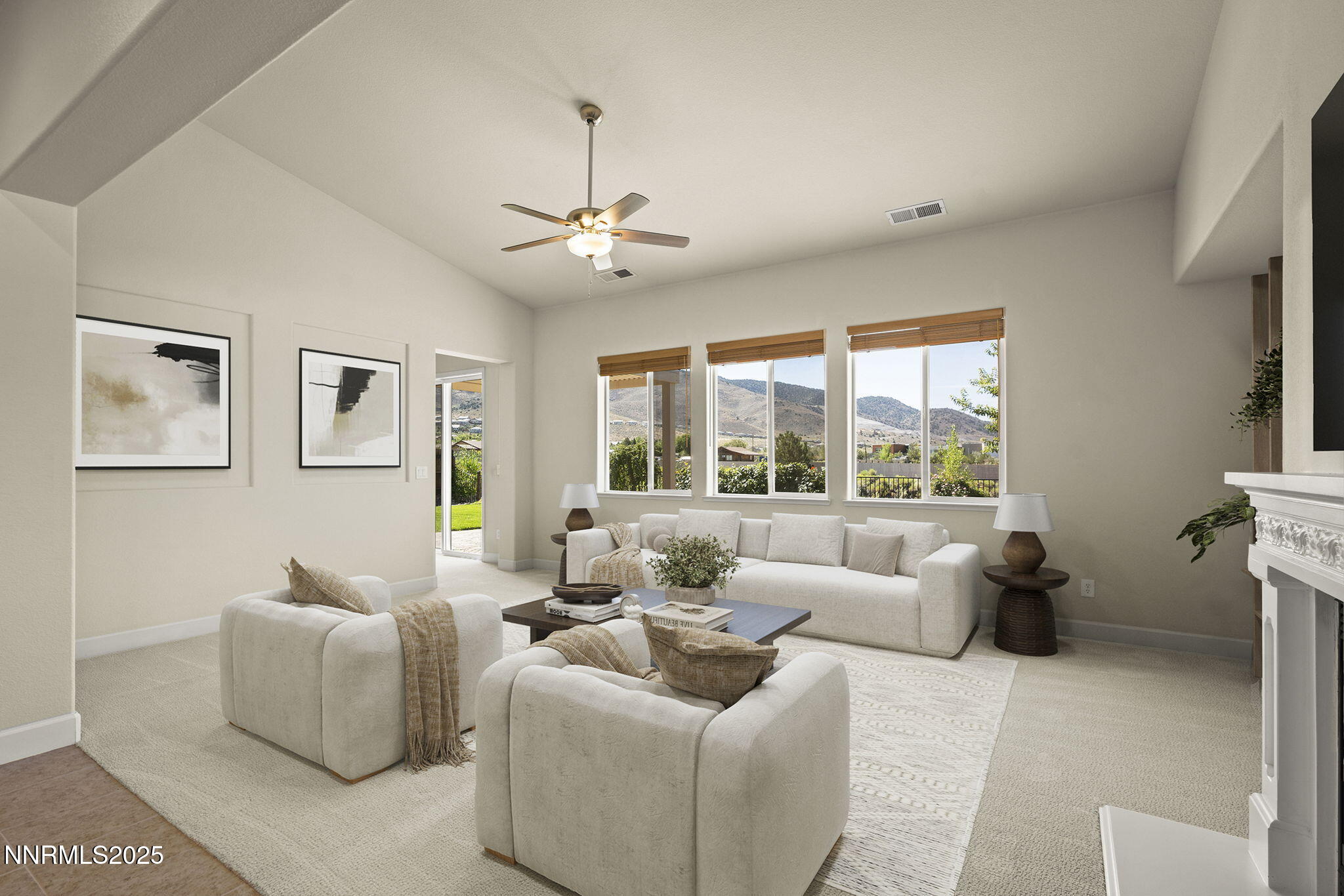 13-web-or-mls-family_room2