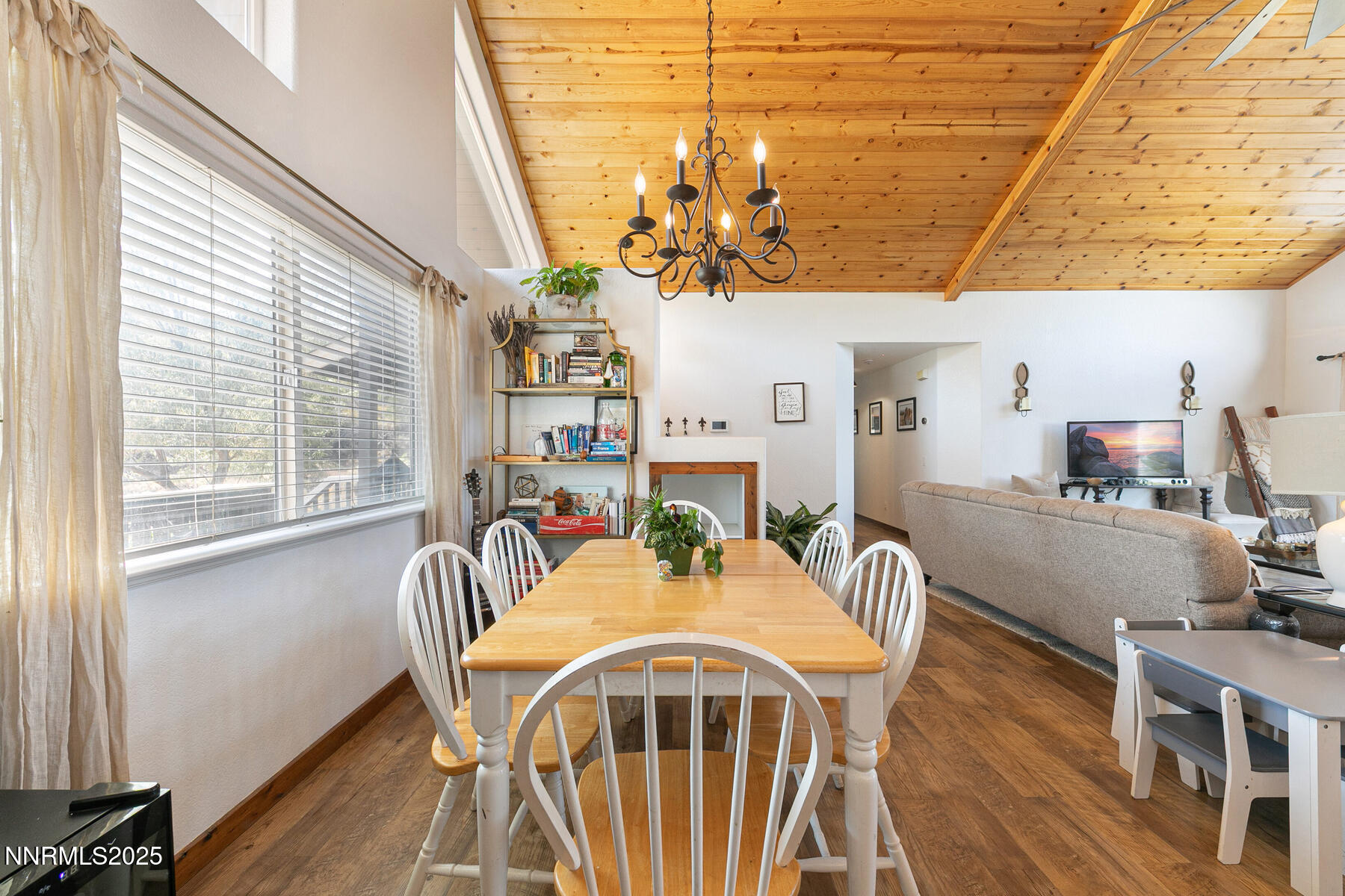 1310 Calavaras Rd Reno NV 89521 USA-020-