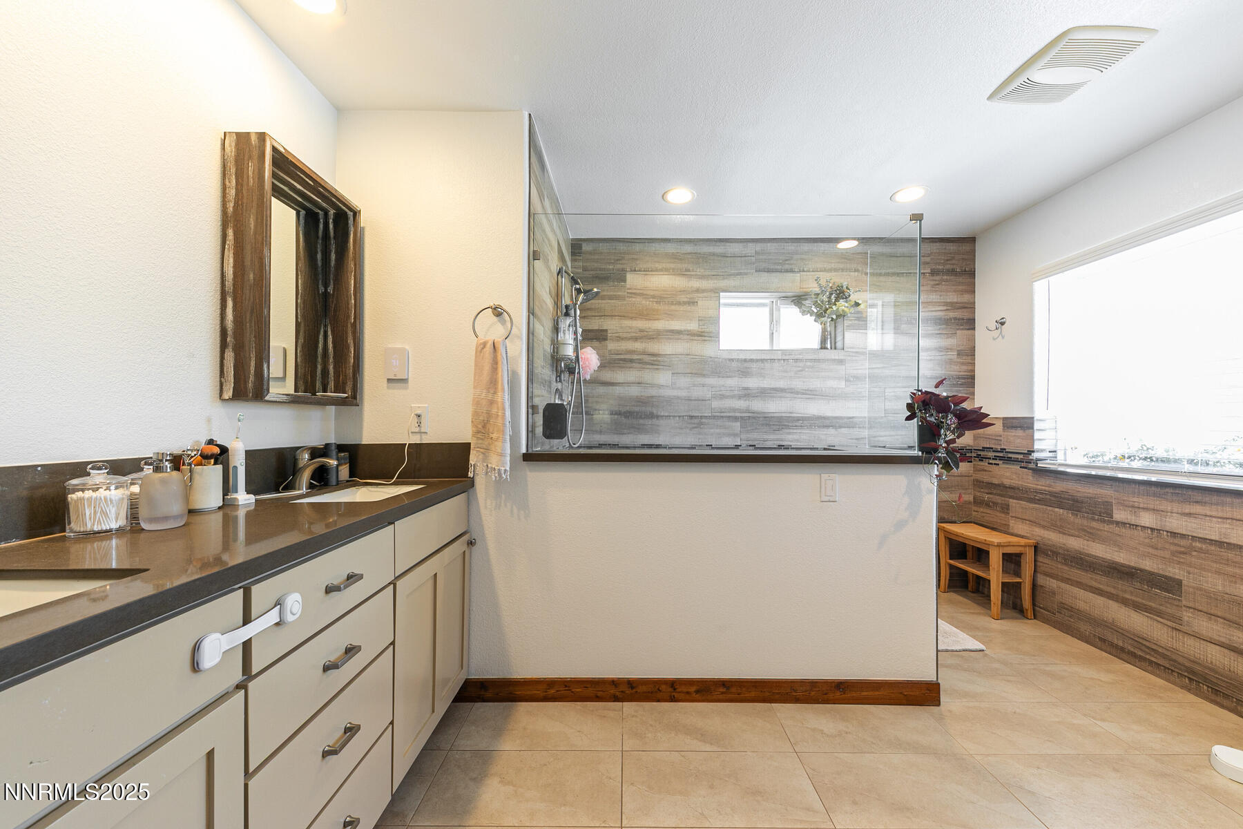 1310 Calavaras Rd Reno NV 89521 USA-027-