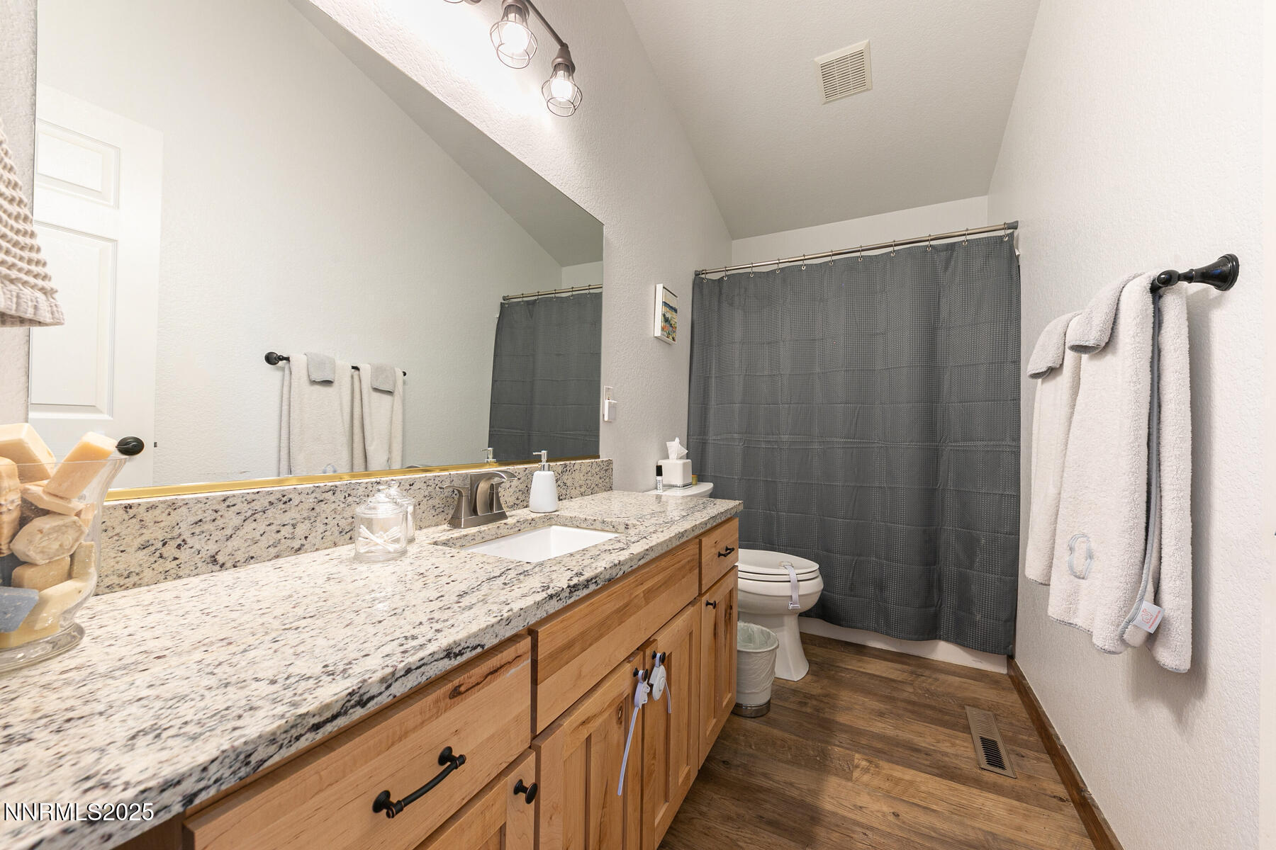 1310 Calavaras Rd Reno NV 89521 USA-030-