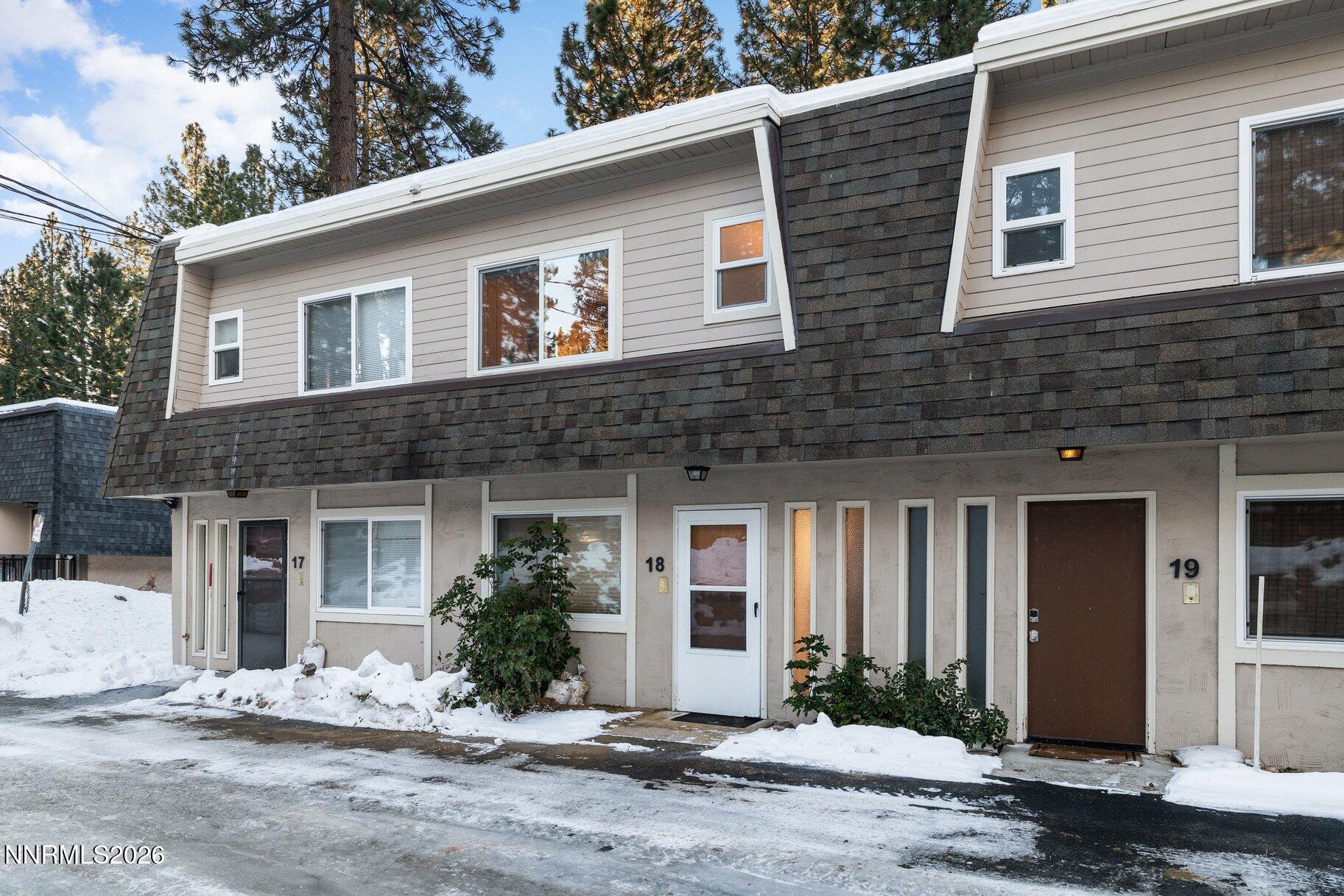 023_2-print-825_southwood_blvd_18-3_326