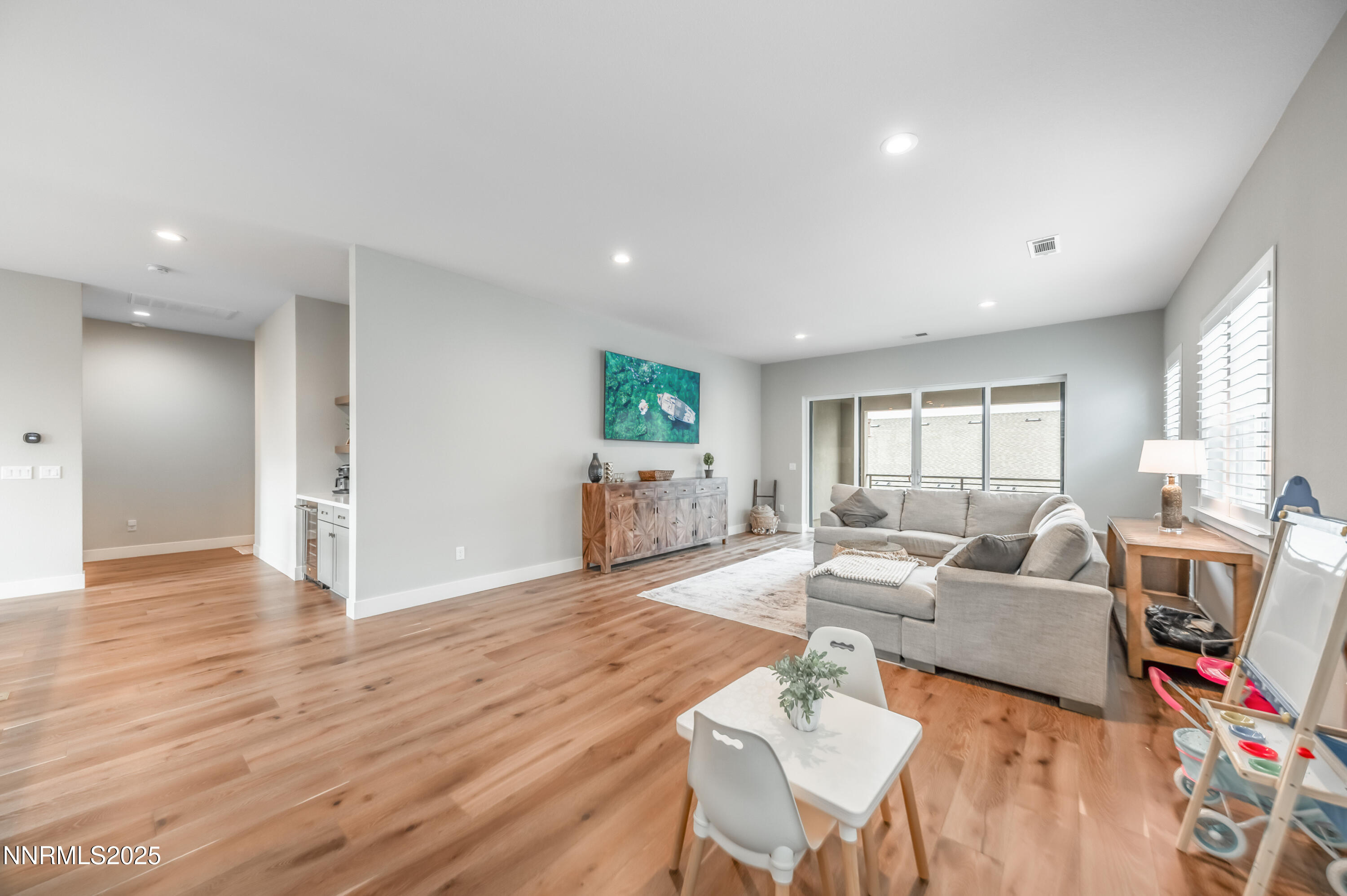 Reno, Nevada, 89511, United States, 5 Bedrooms Bedrooms, ,5 BathroomsBathrooms,Residential,Active,1992288