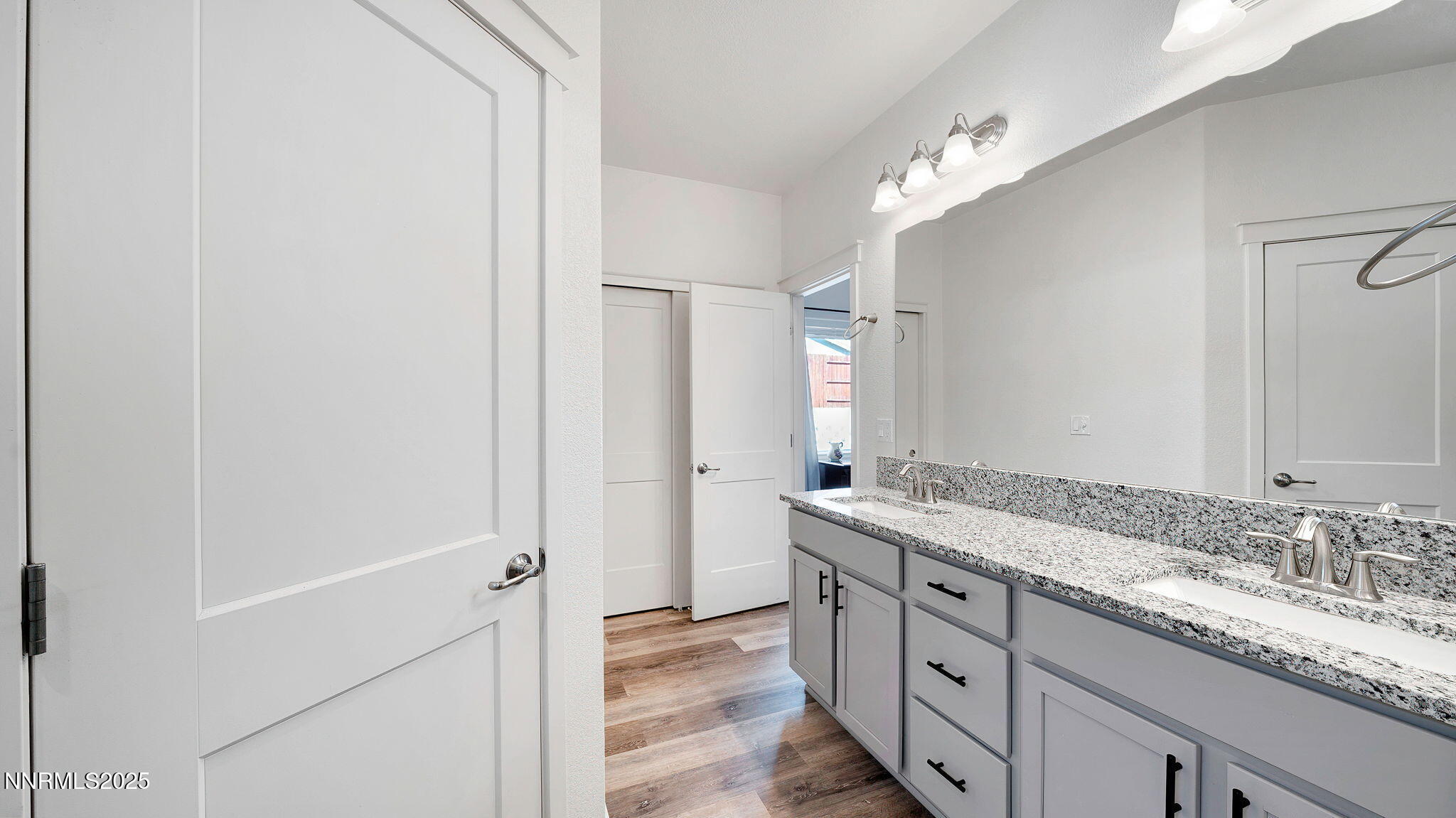 27-DSC00783_4_5_7-Edit