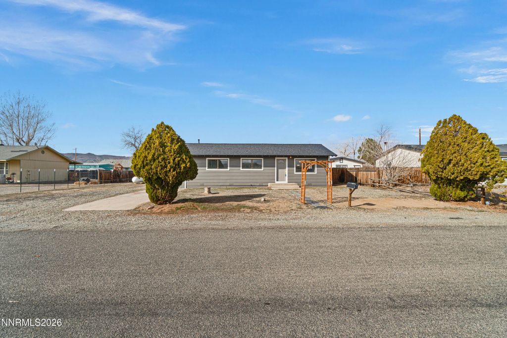Photo of 11 Saint Andrews Drive, Yerington, NV 89447 (MLS # 260001783)