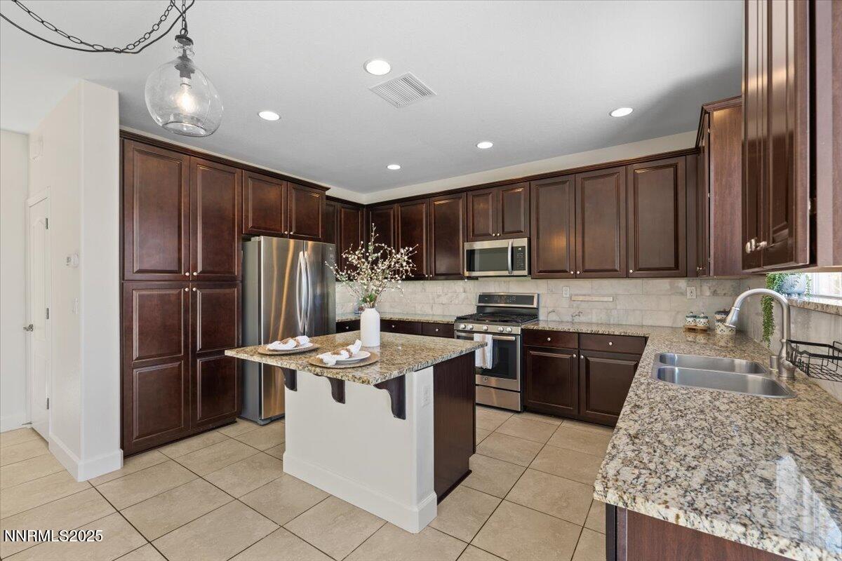 12-10677 Foxberry Park Drive Reno NV 895