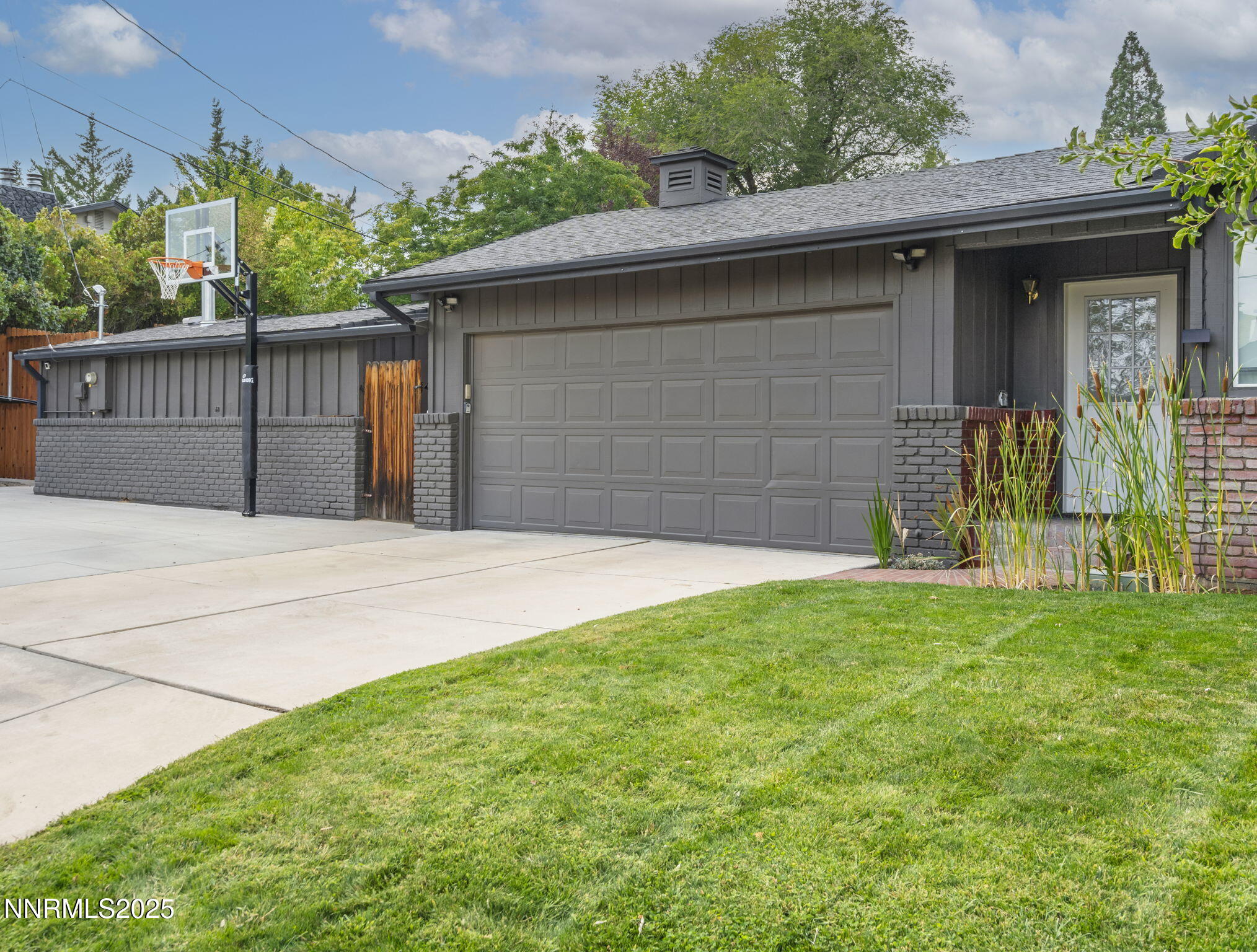 21-web-or-mls-_DSC1402