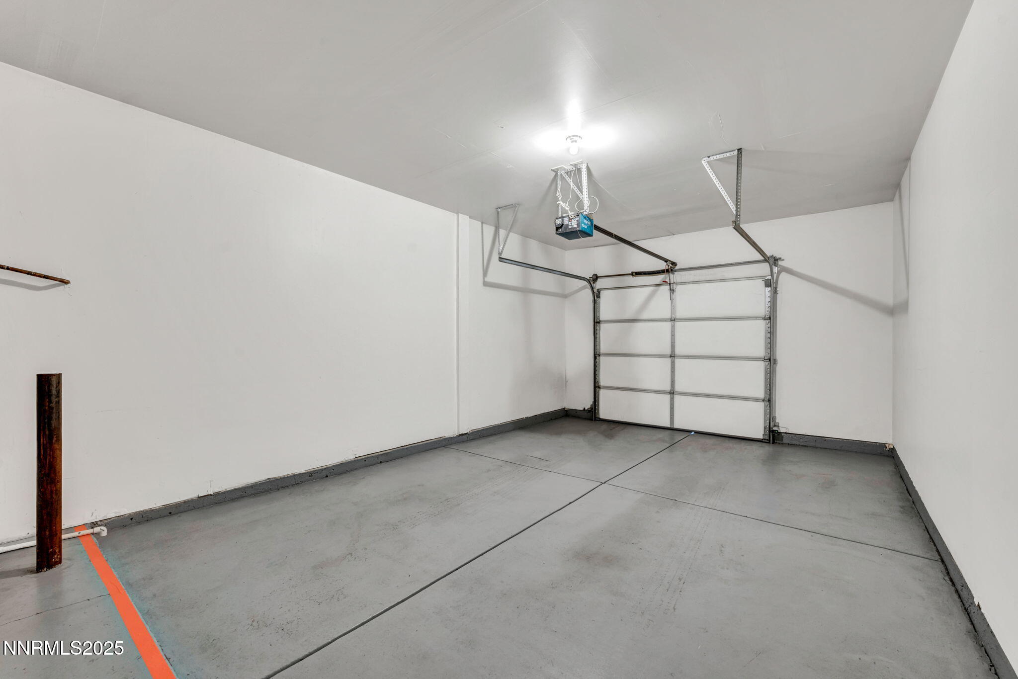 80-web-or-mls-900-s-meadows-pkwy-1914