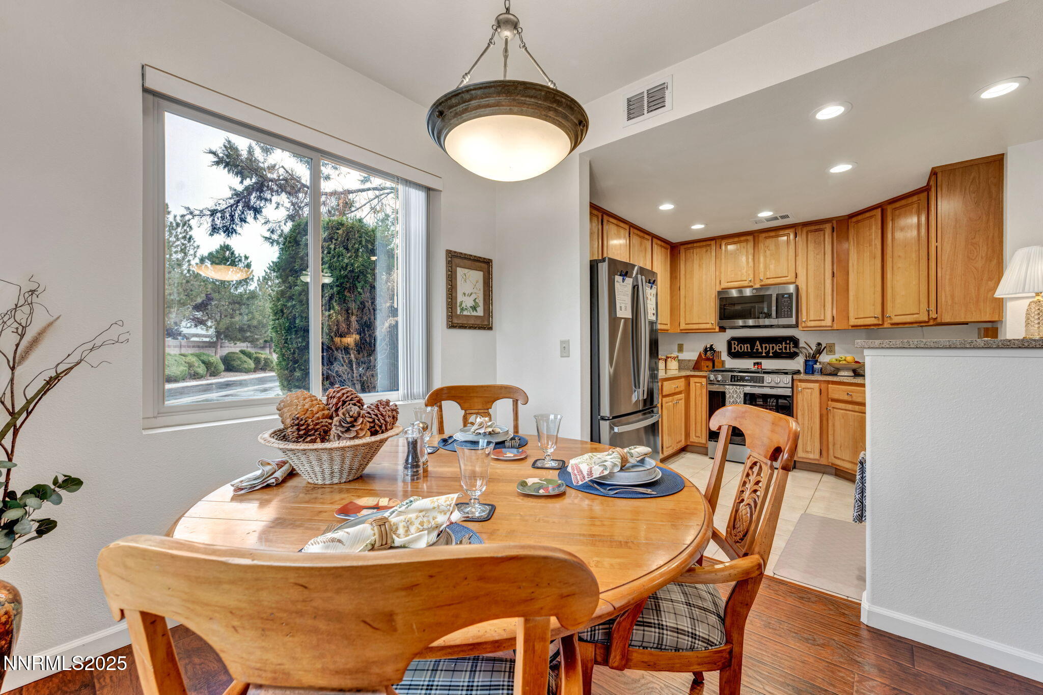 23-web-or-mls-900-s-meadows-pkwy-1914 (2