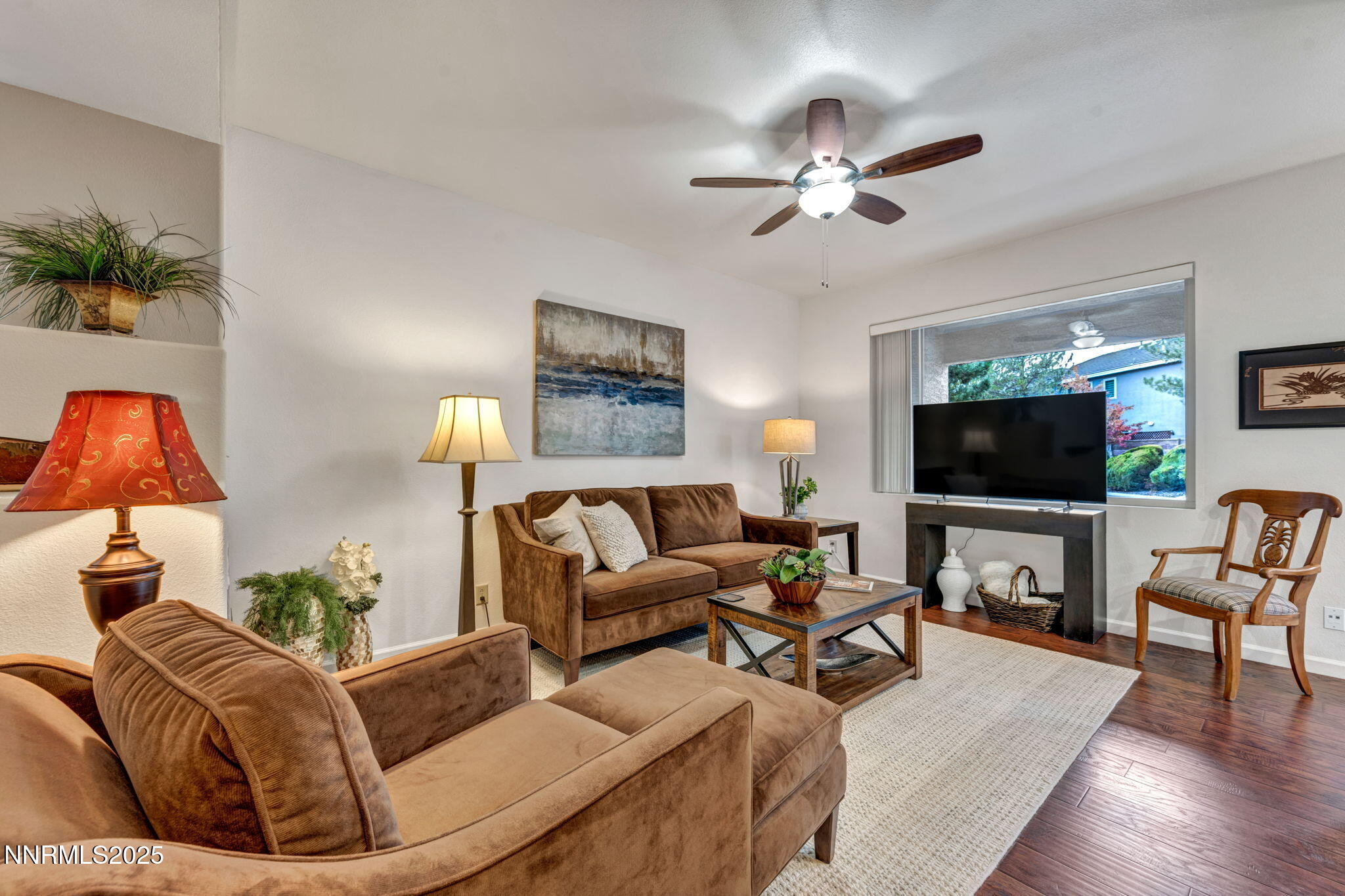 30-web-or-mls-900-s-meadows-pkwy-1914 (2