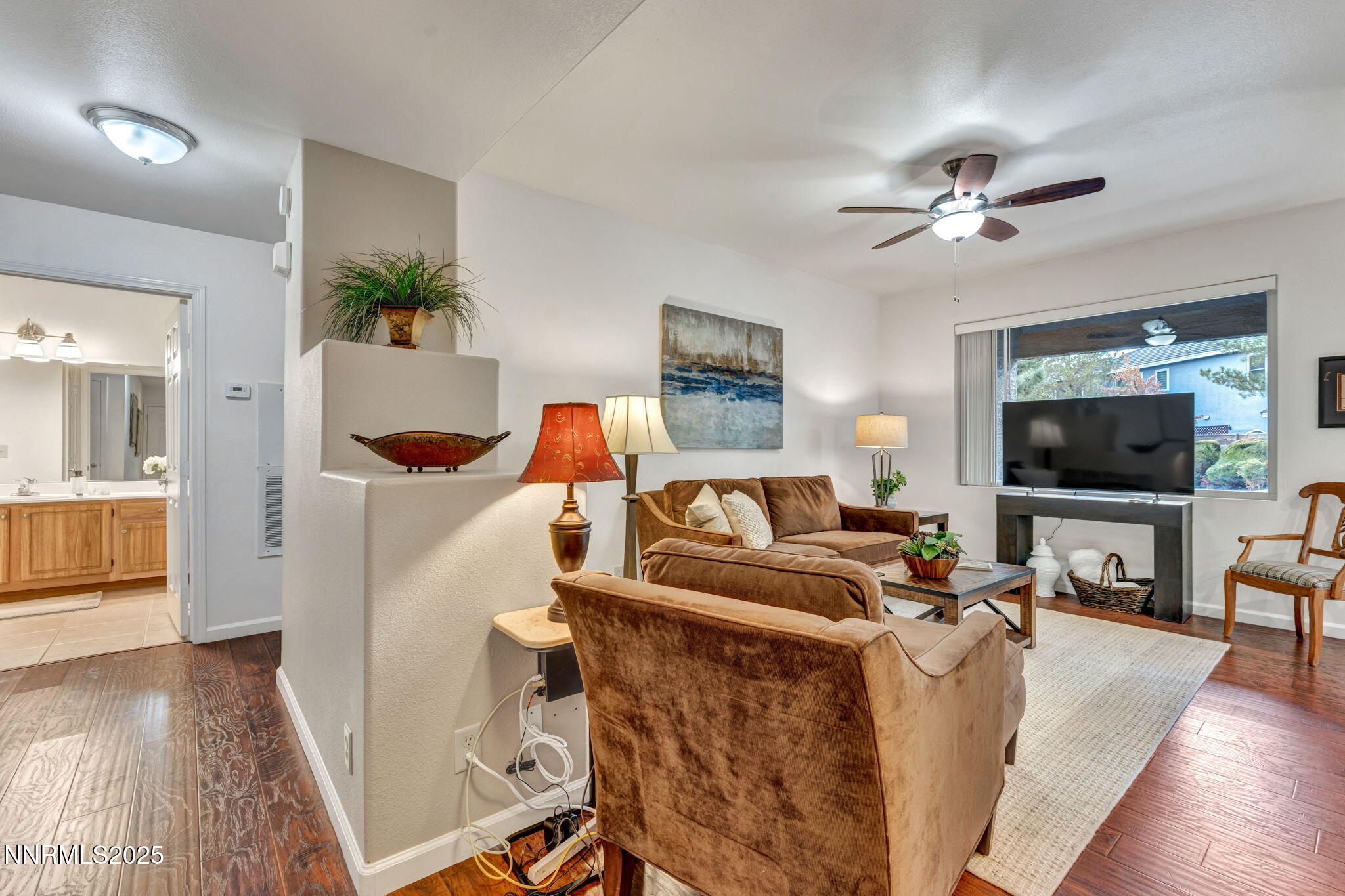 31-web-or-mls-900-s-meadows-pkwy-1914 (2