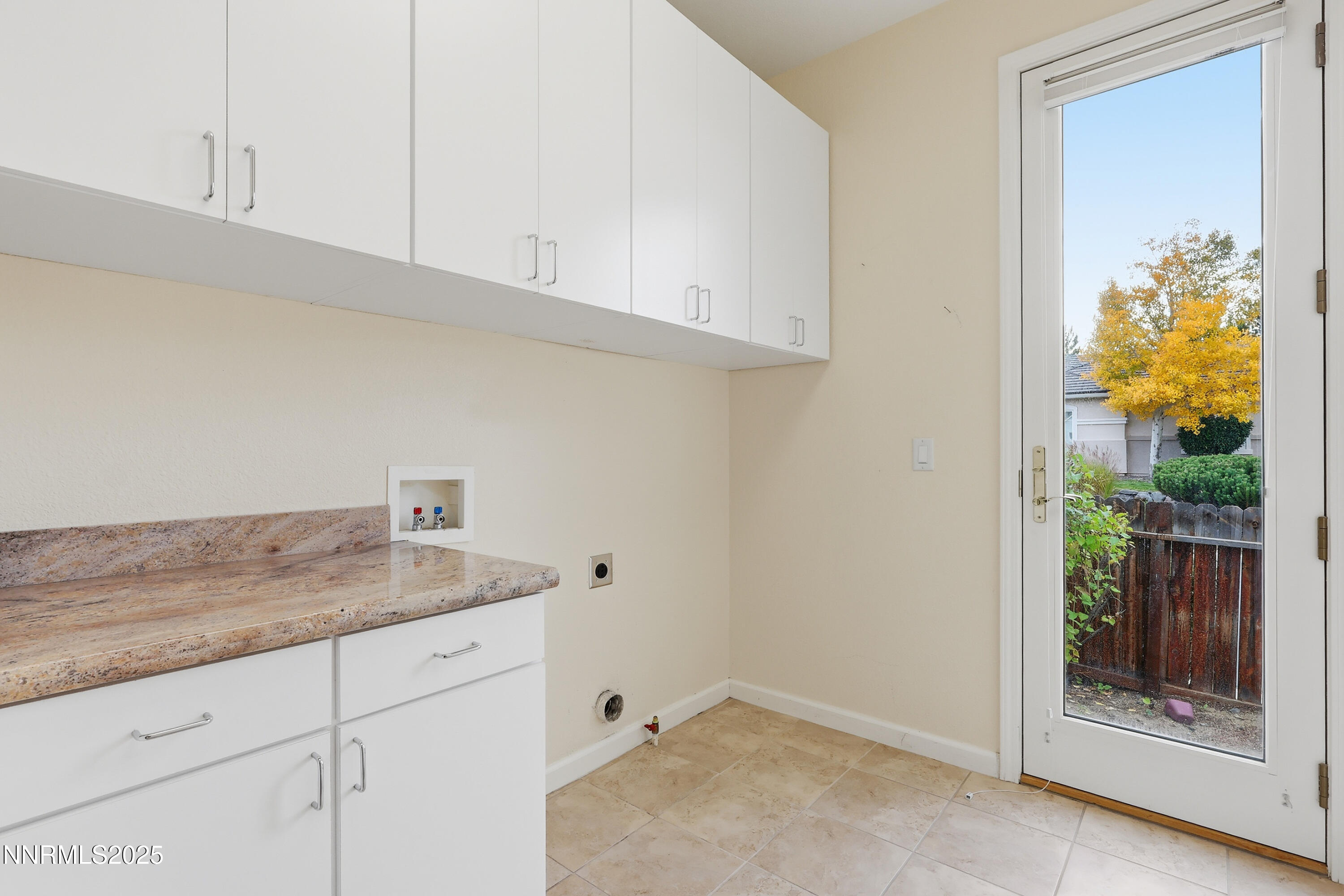 2025-10-23%2018.02.16