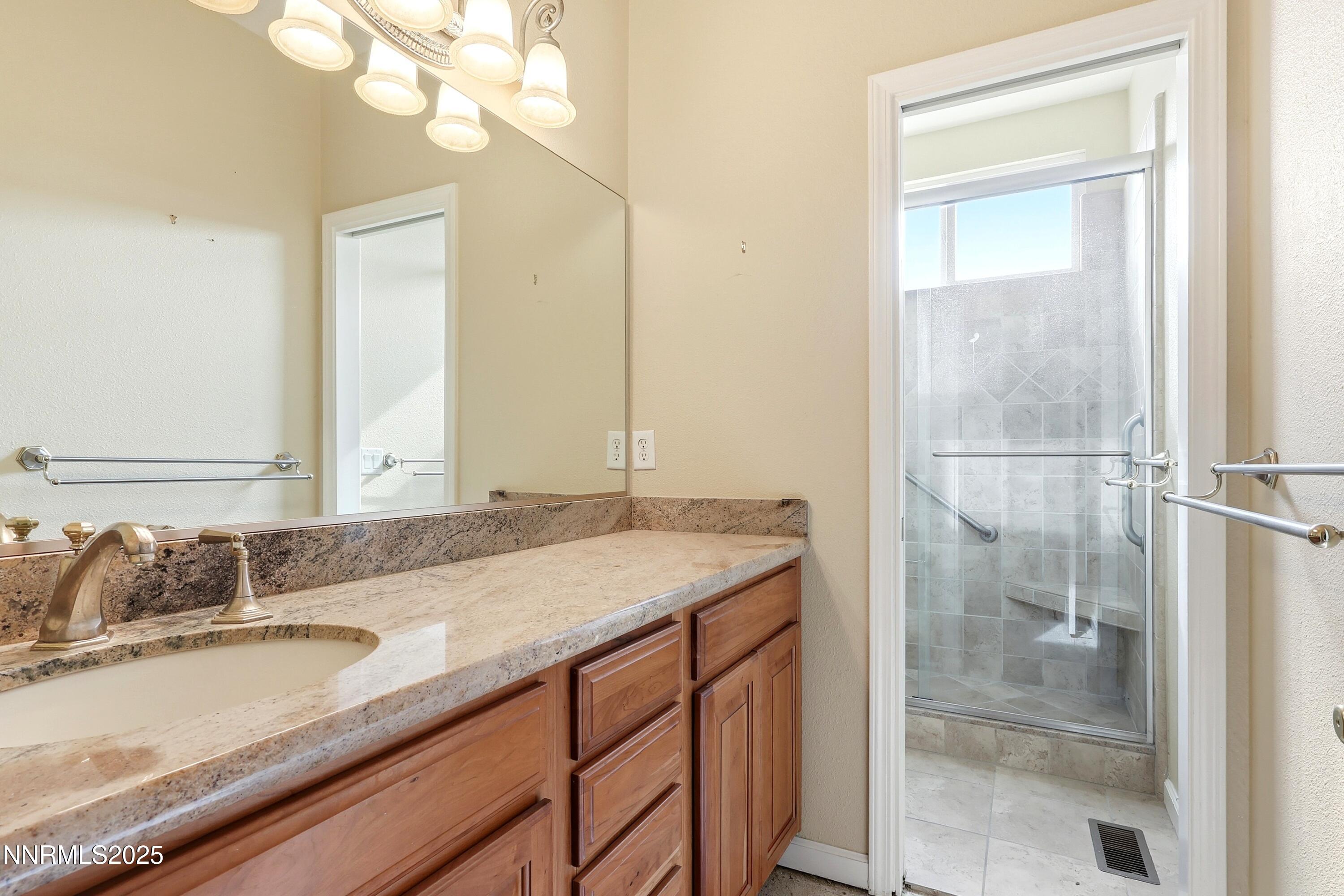 fffe8110-6e43-48ae-b6ee-285675415efa