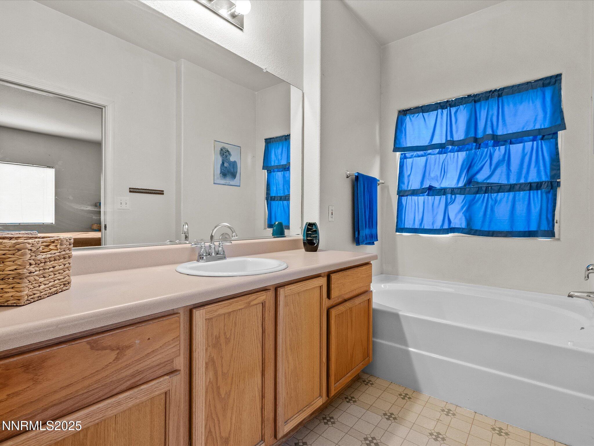 20-231 Poppy Hills Dr-119