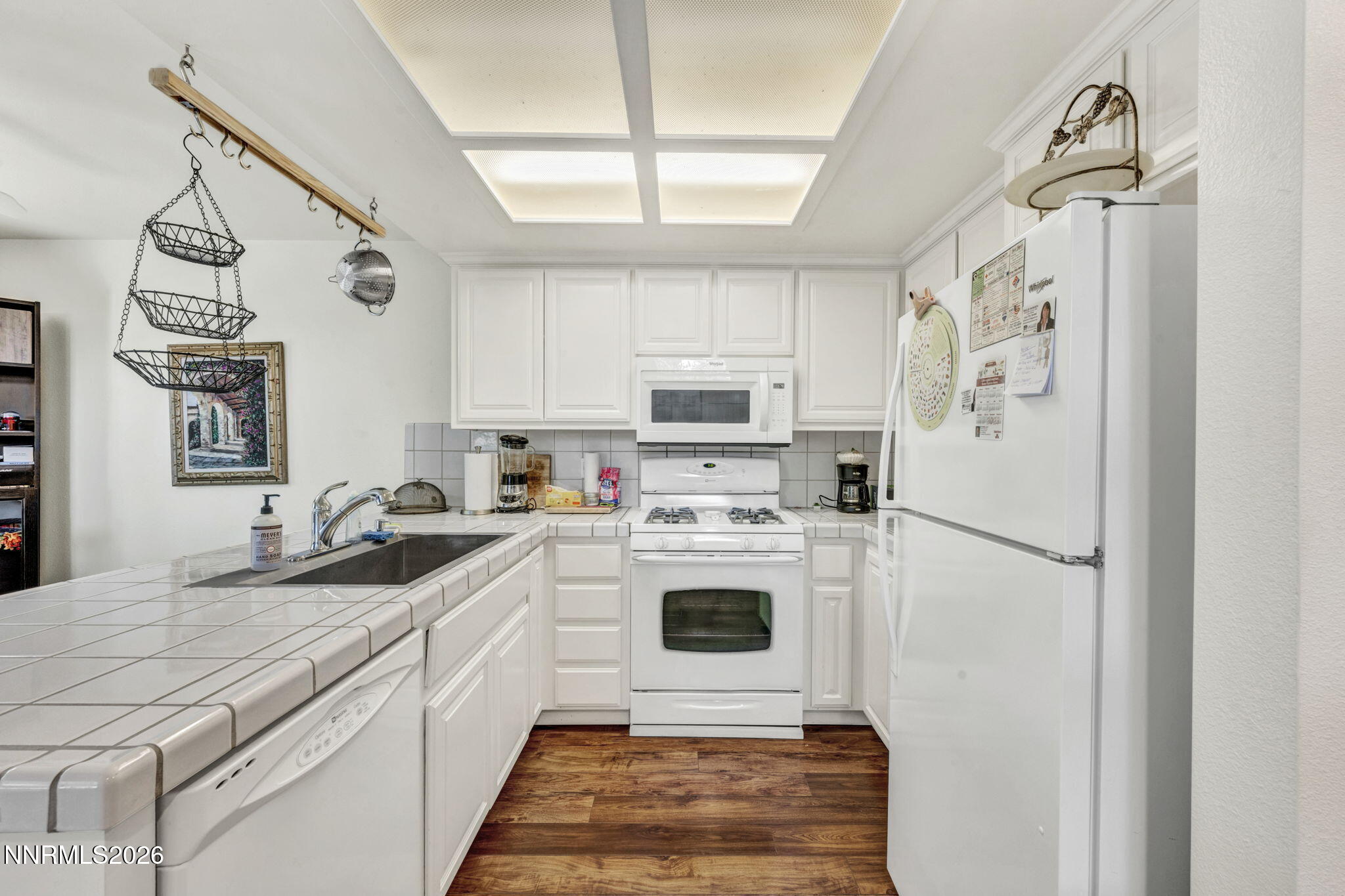 39-web-or-mls-1179-cottonwood-st-15