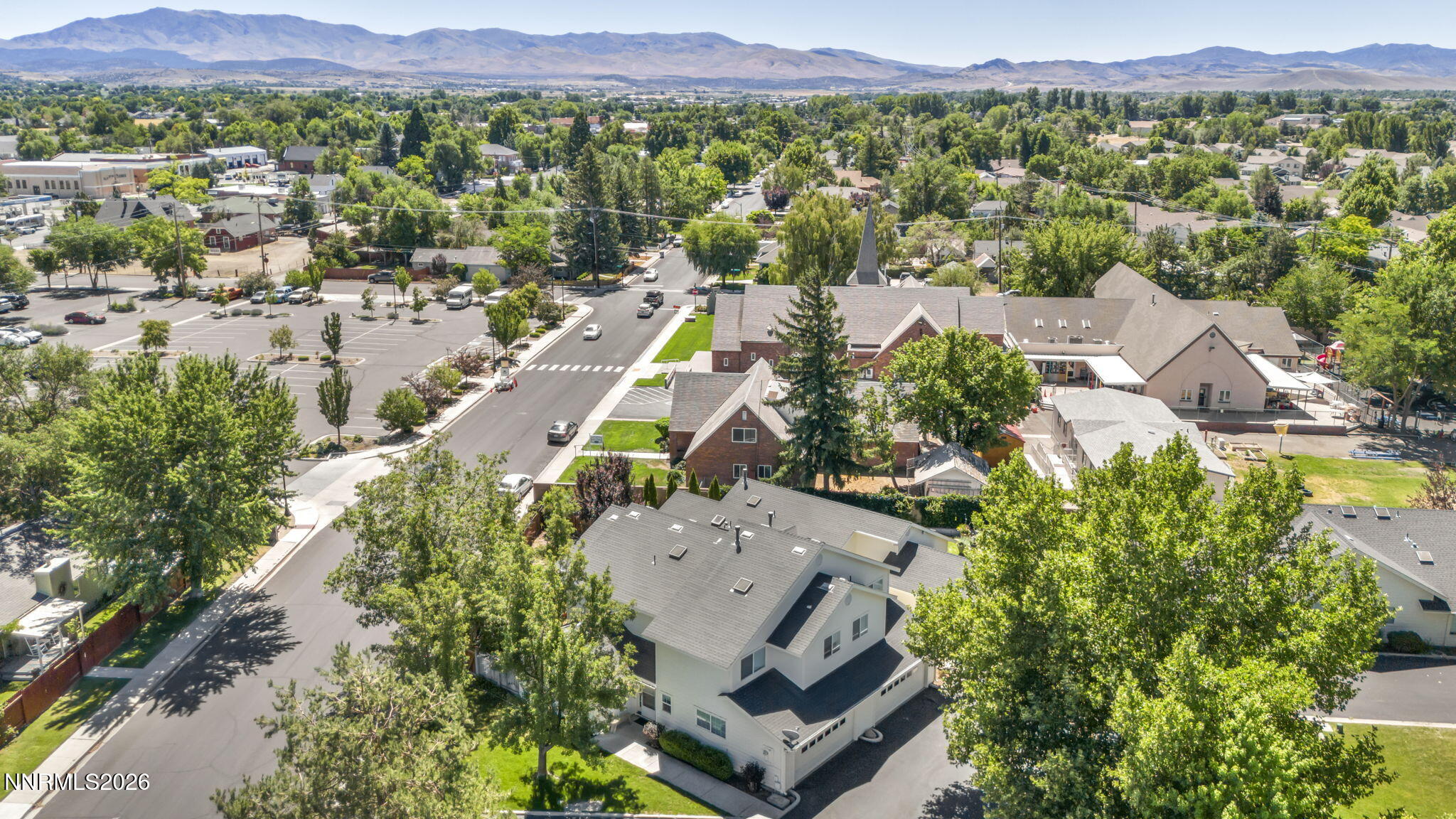 19-web-or-mls-1179-cottonwood-st-15