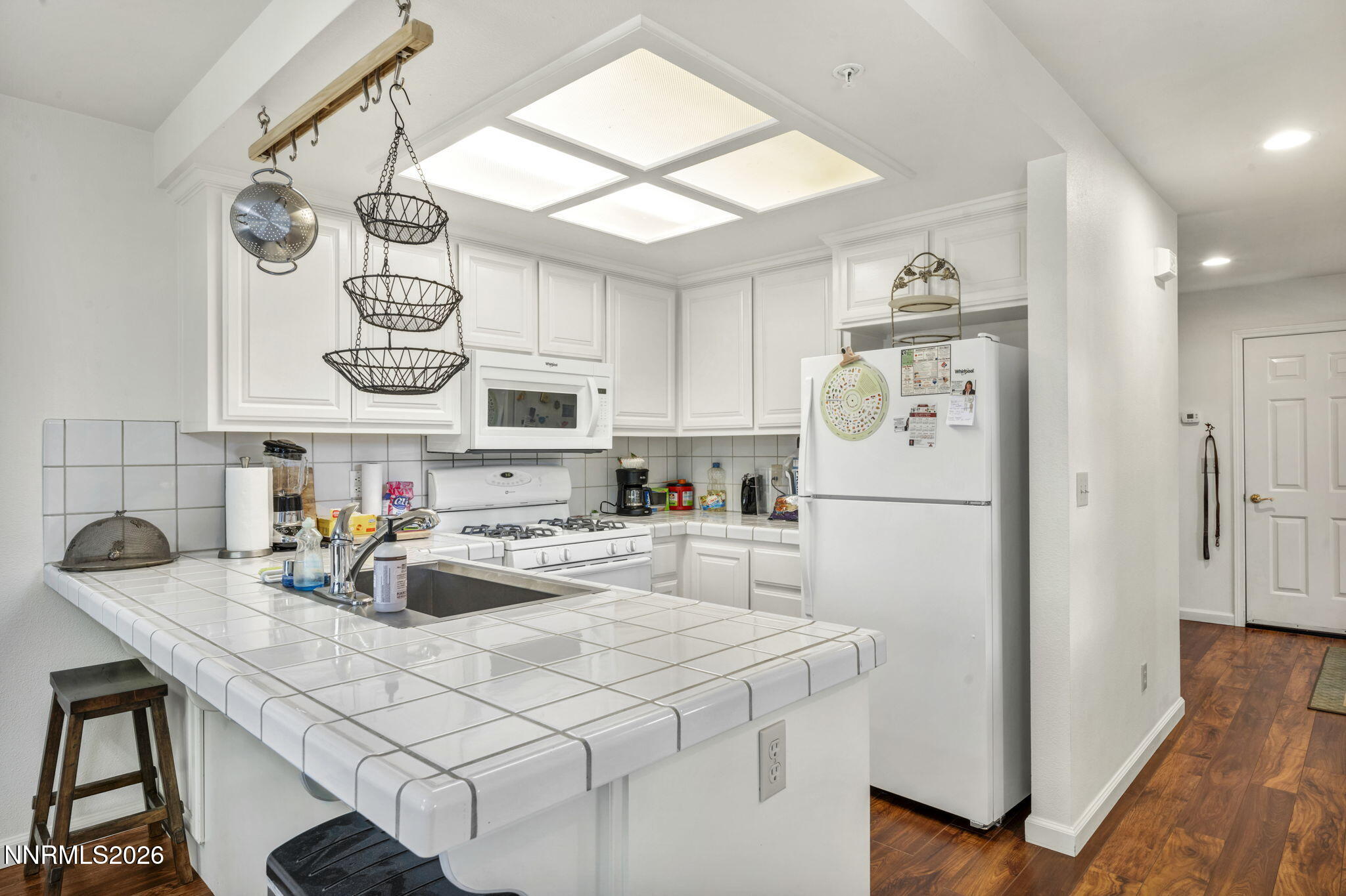 38-web-or-mls-1179-cottonwood-st-15