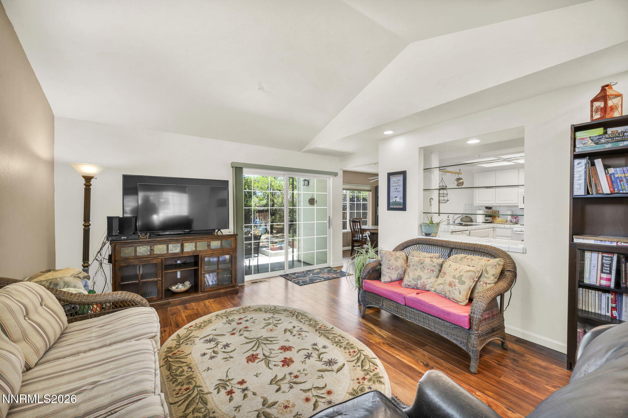 29-web-or-mls-1179-cottonwood-st-15