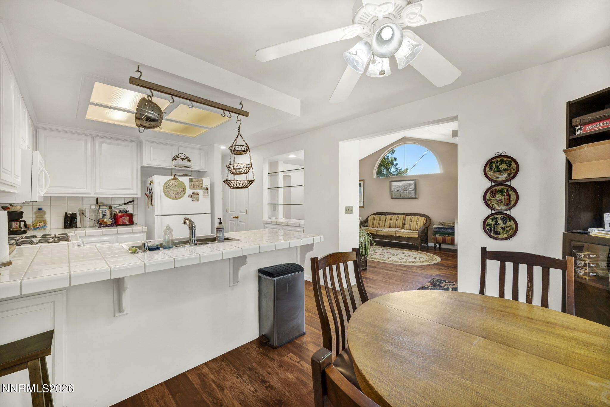 35-web-or-mls-1179-cottonwood-st-15