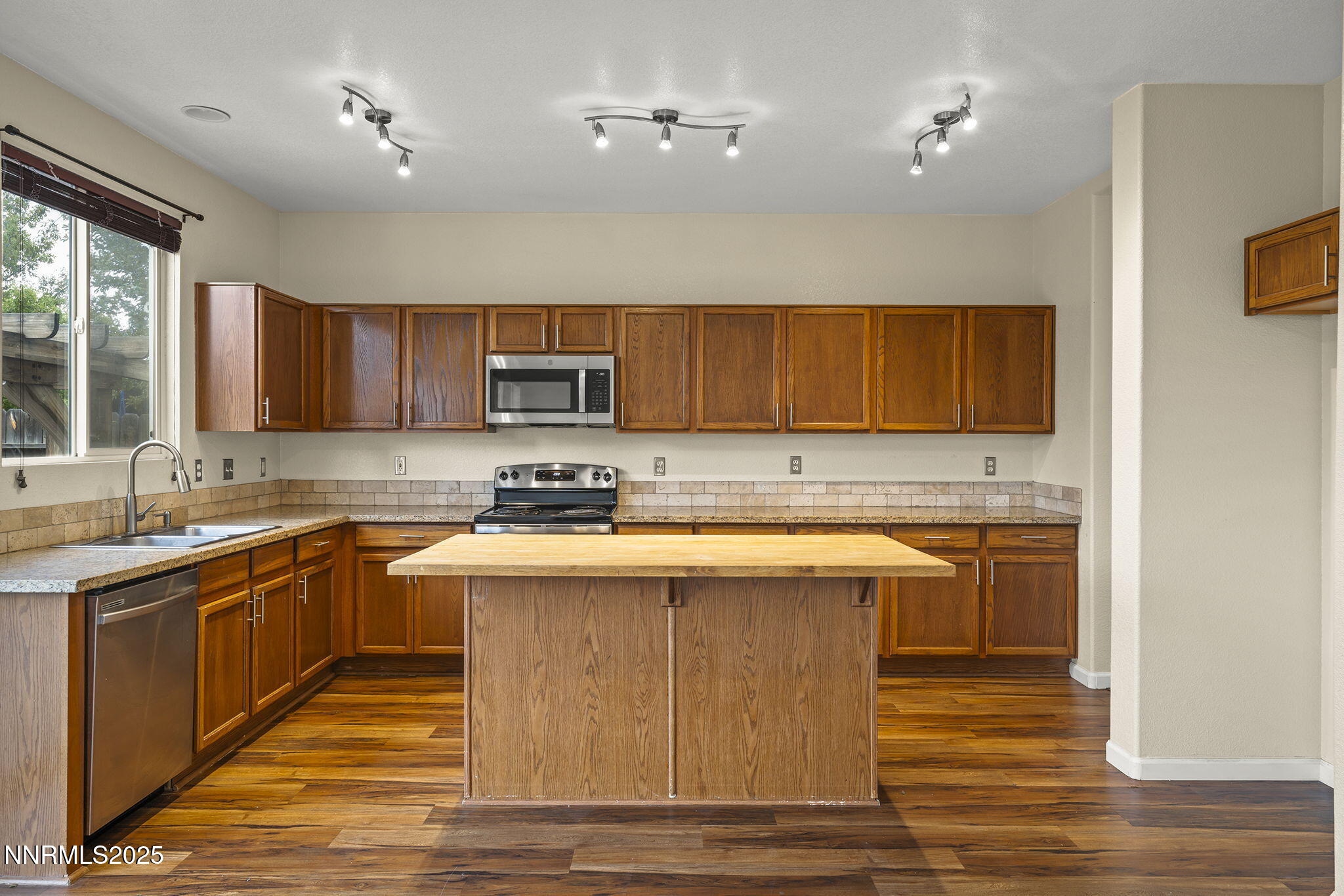 11-web-or-mls-_DSC5186