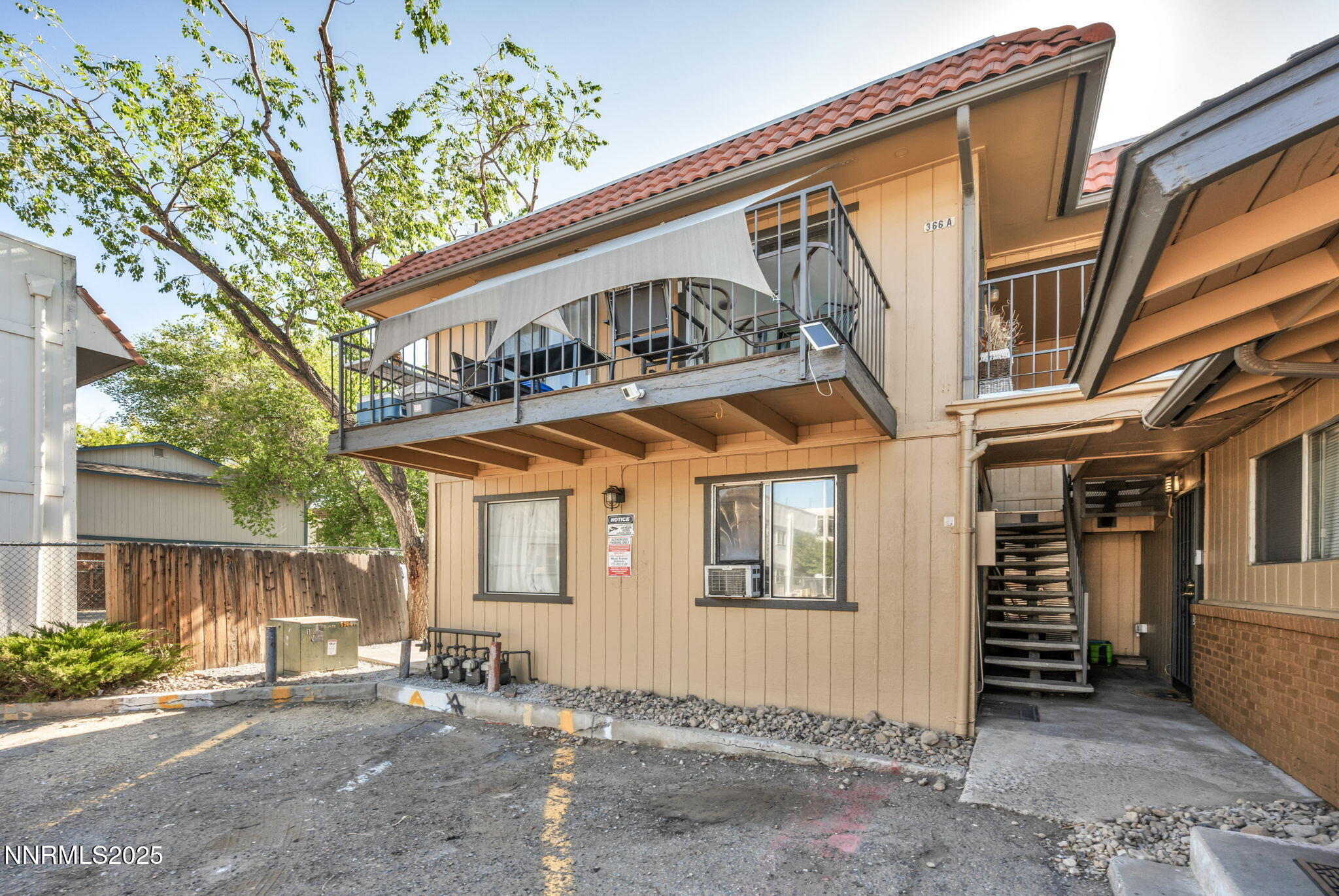 14-web-or-mls-372-maine-st