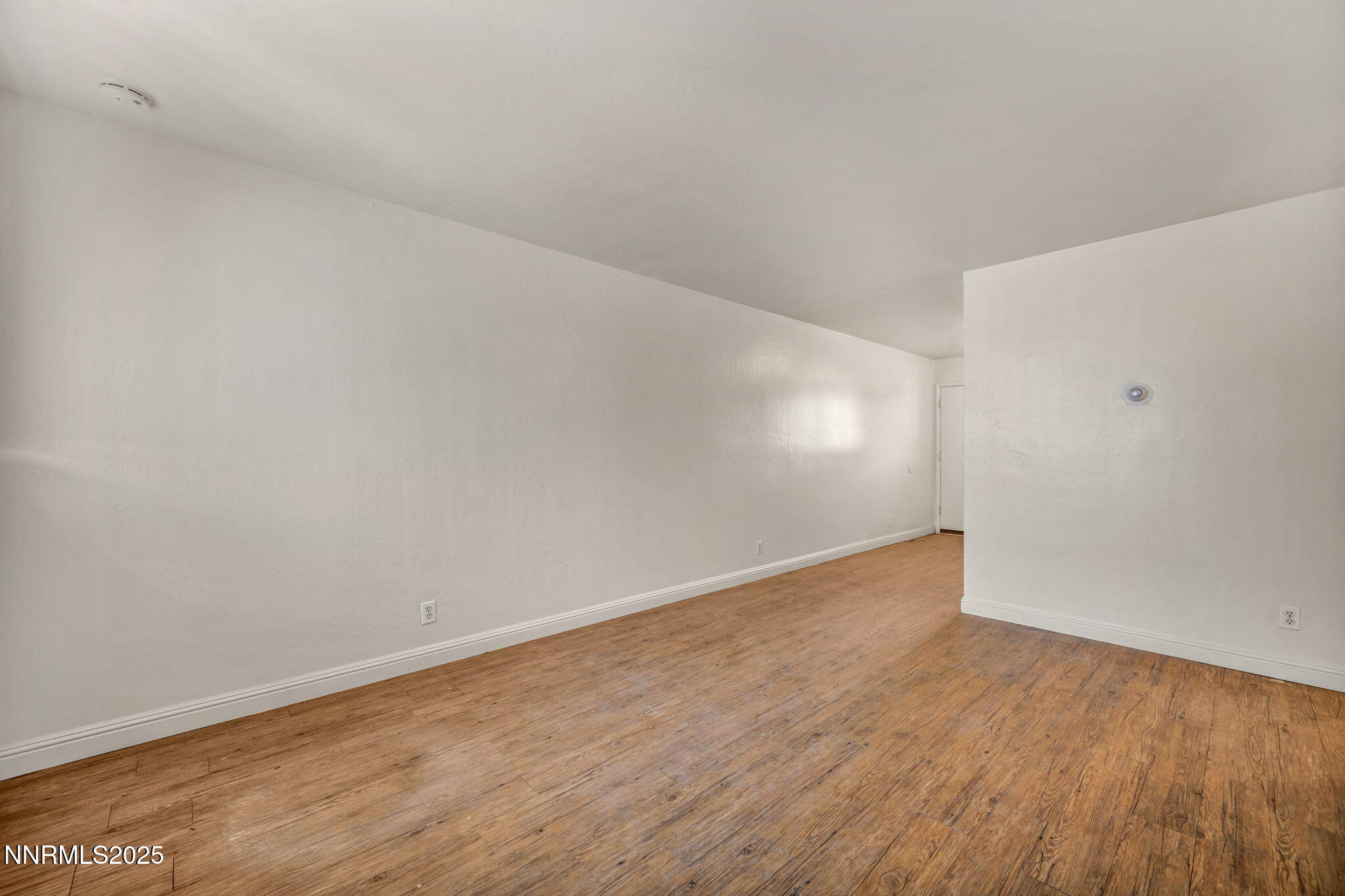 29-web-or-mls-372-maine-st