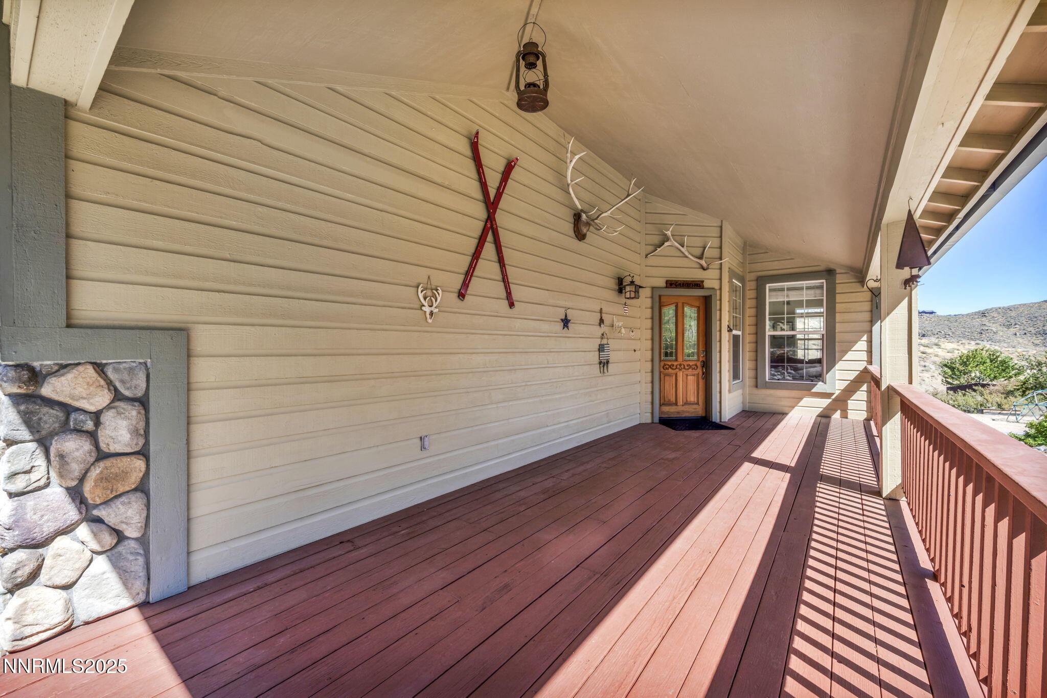 4-web-or-mls-150-mule-deer-dr