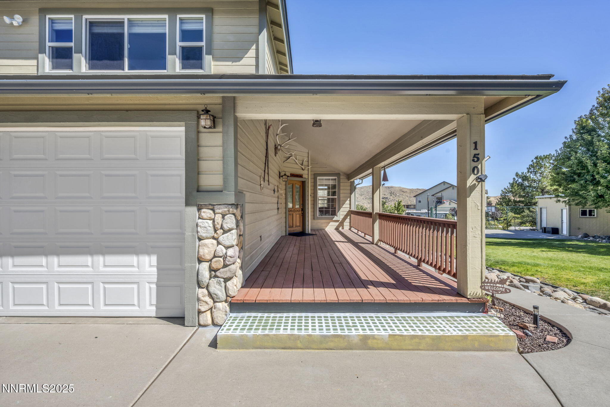 3-web-or-mls-150-mule-deer-dr