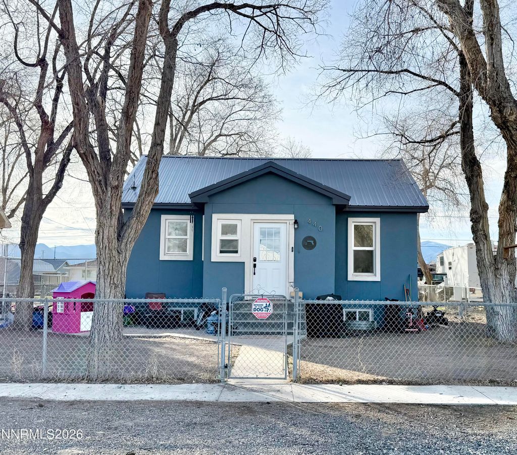 Photo of 440 E 5th Street, Battle Mountain, NV 89820 (MLS # 260001769)
