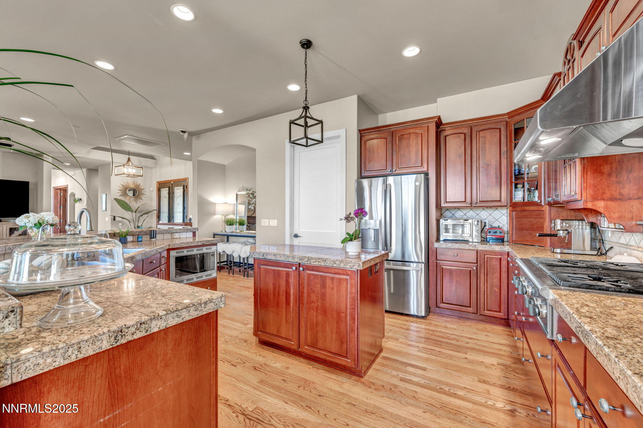 70-web-or-mls-14210-wild-quail-ct