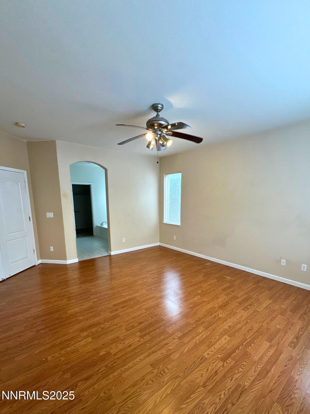 b0ffe63a-d7aa-43aa-8903-1e00d97135a1