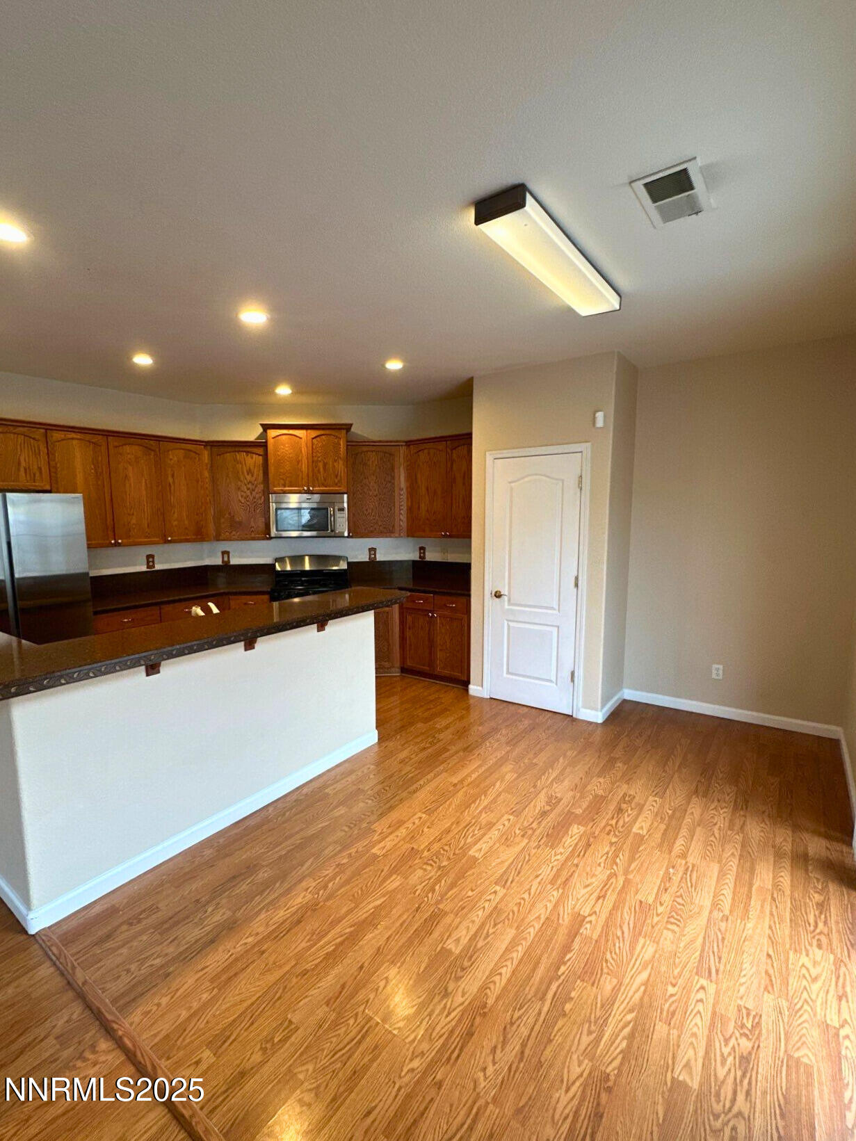 7b554503-c700-4c8a-9030-ae19ba96b586