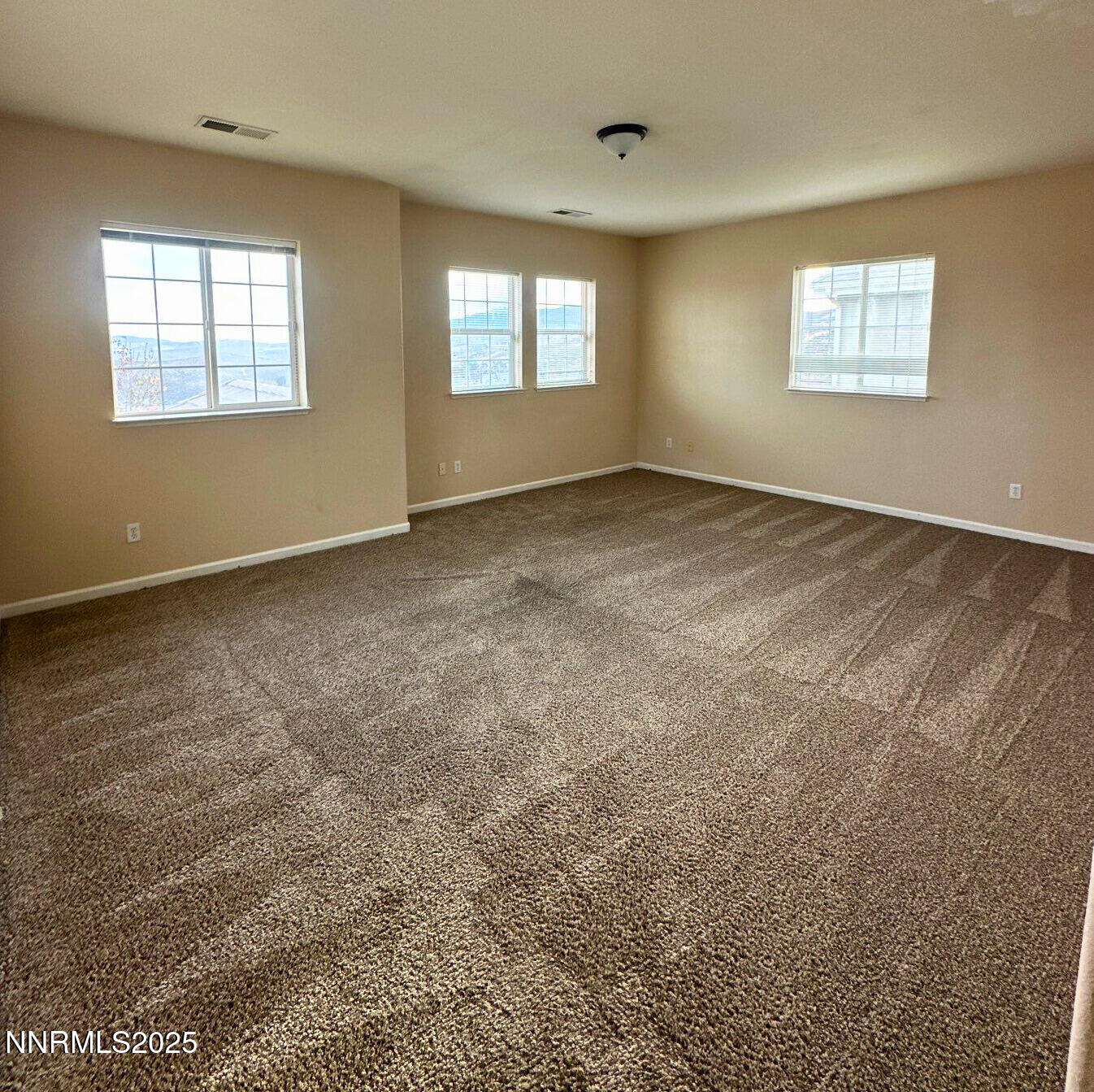 c487f052-33f4-417d-8a25-814b52a94e58