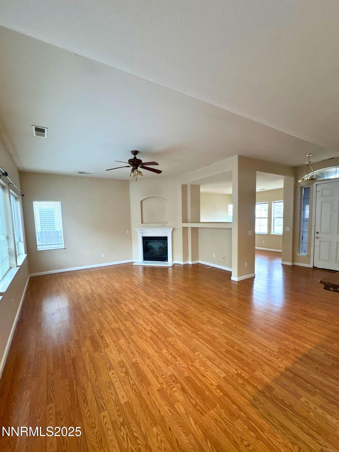 1cae11de-1fdc-42fc-bd2b-10ade5390494