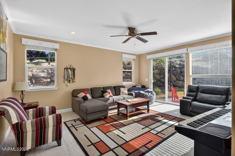 Escondido, California, 92025, United States, 5 Bedrooms Bedrooms, ,4 BathroomsBathrooms,Residential,Active,2032392