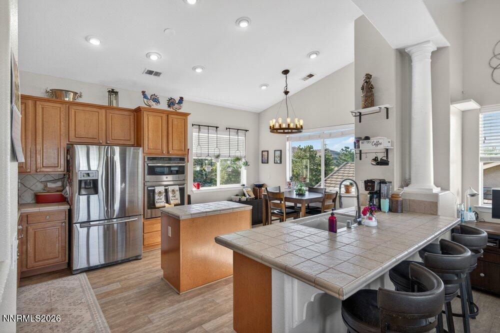 Escondido, California, 92025, United States, 5 Bedrooms Bedrooms, ,4 BathroomsBathrooms,Residential,Active,2032392