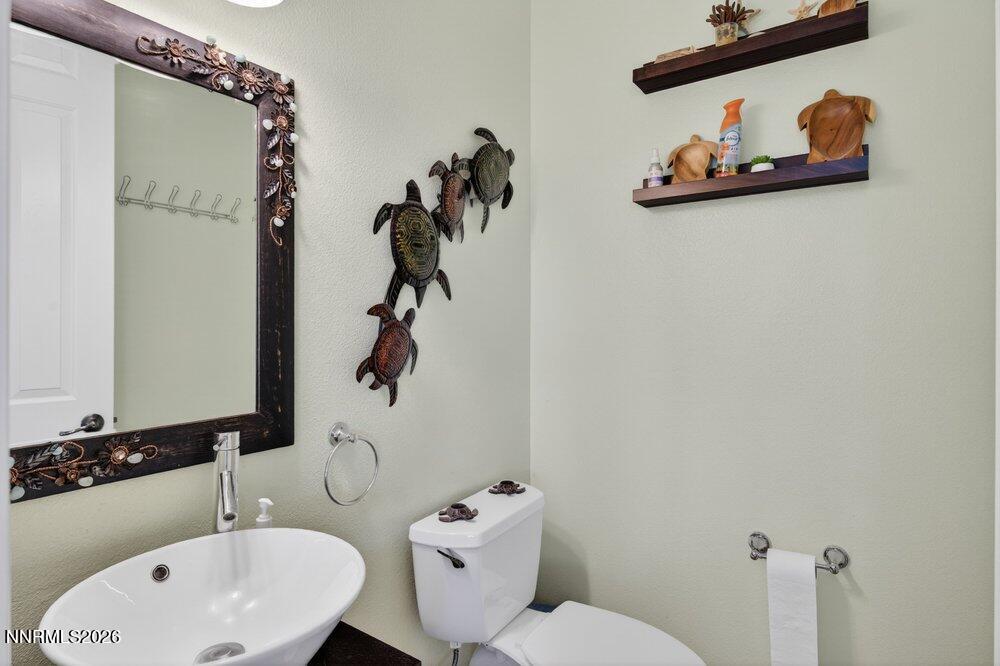 Escondido, California, 92025, United States, 5 Bedrooms Bedrooms, ,4 BathroomsBathrooms,Residential,Active,2032392